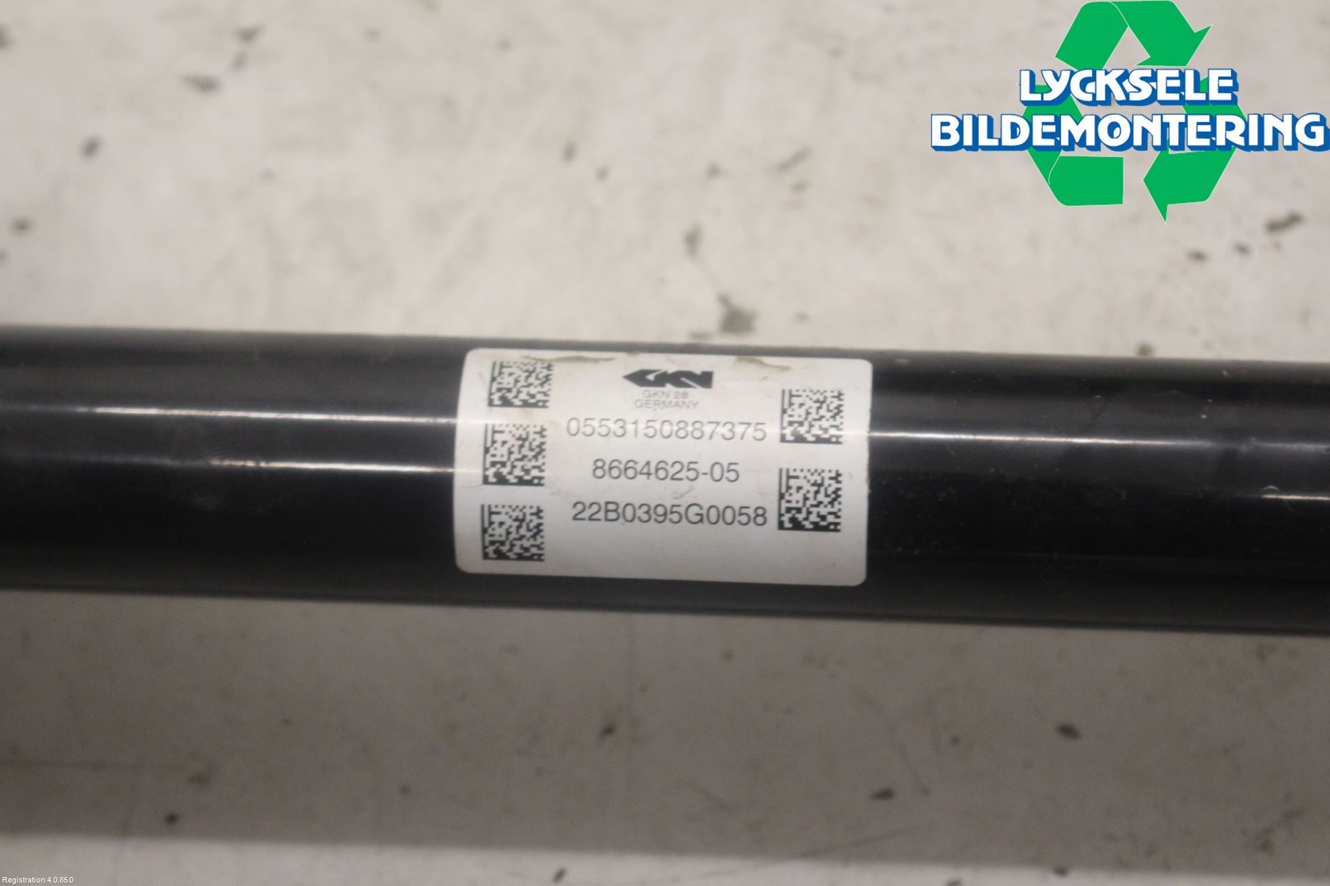 BMW 5 G30/G31/F90 17-23 Drivaxel Bak Vänster
