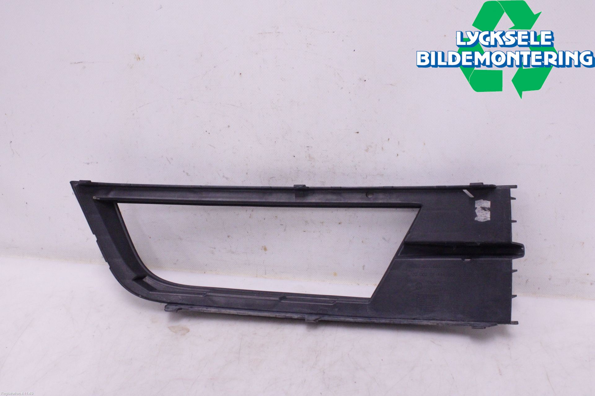 Skoda OCTAVIA (5E) 13-20 Dimljussarg Fram