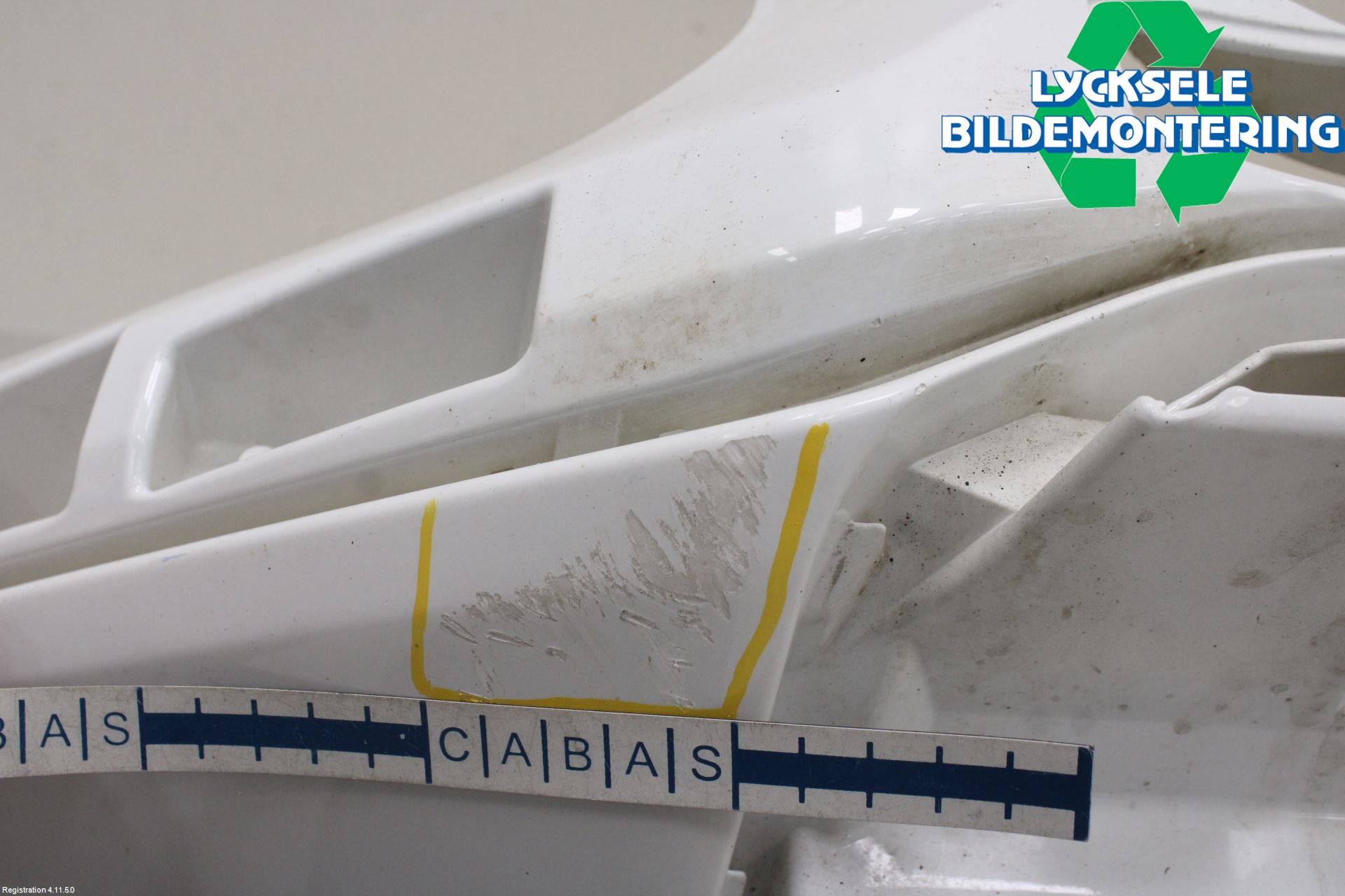 Ford KUGA 13-16 Spoiler Fram