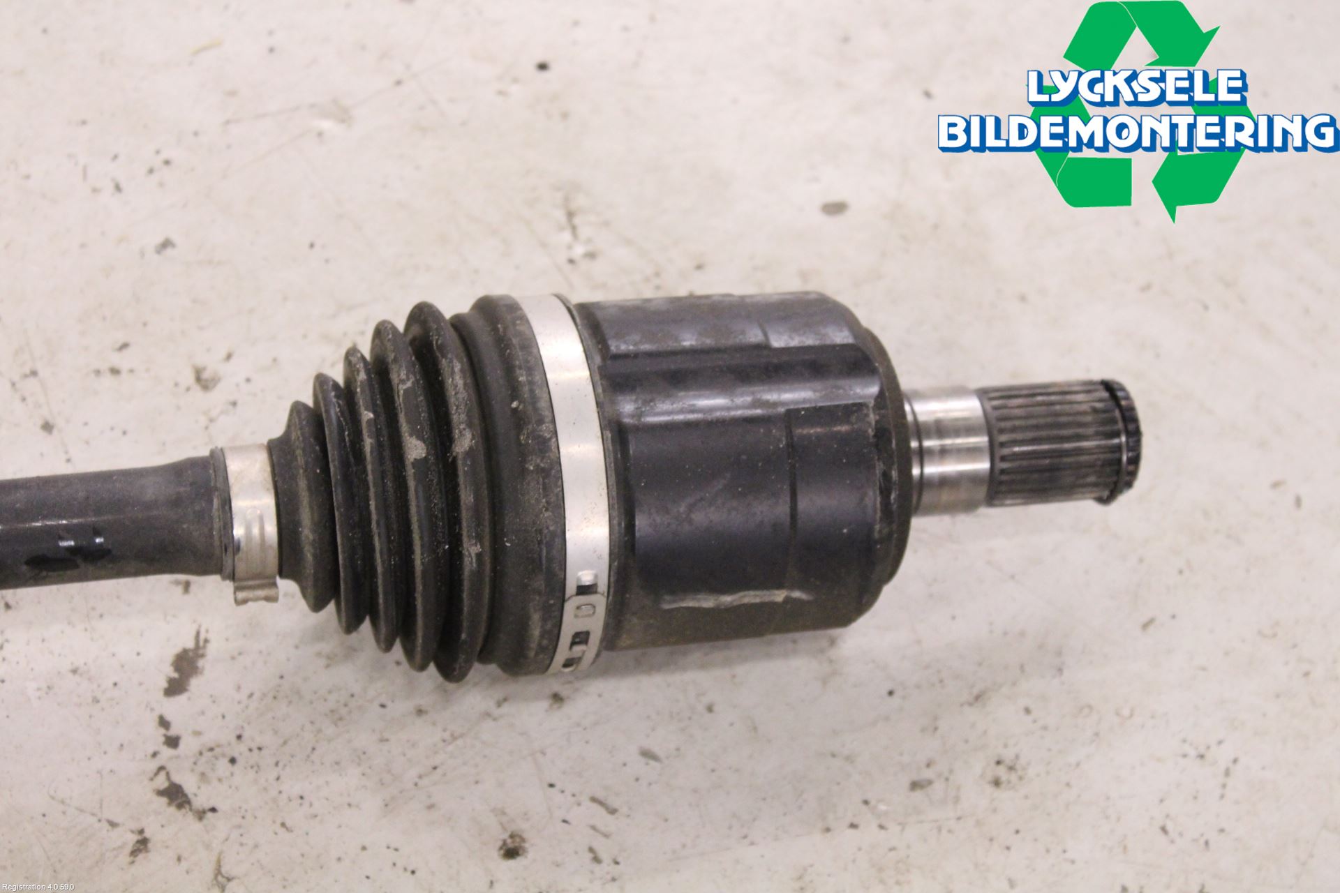 Hyundai TUCSON 05- Drivaxel Fram Vänster