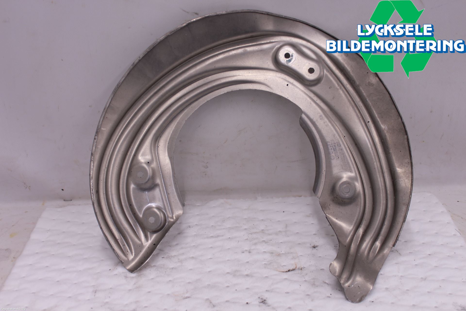 BMW 3 G20/G21/G80/G81 19- Bromssköld Fram