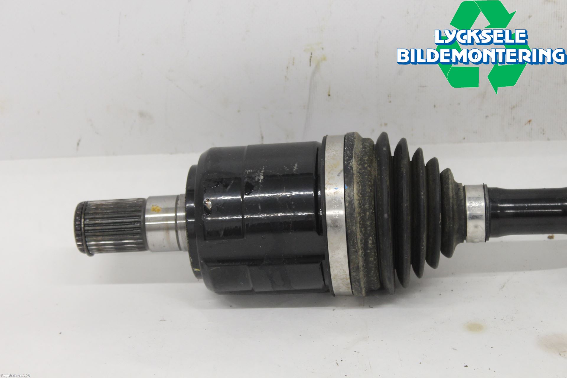 Kia SPORTAGE (QL) 16-21 Drivaxel Fram Vänster
