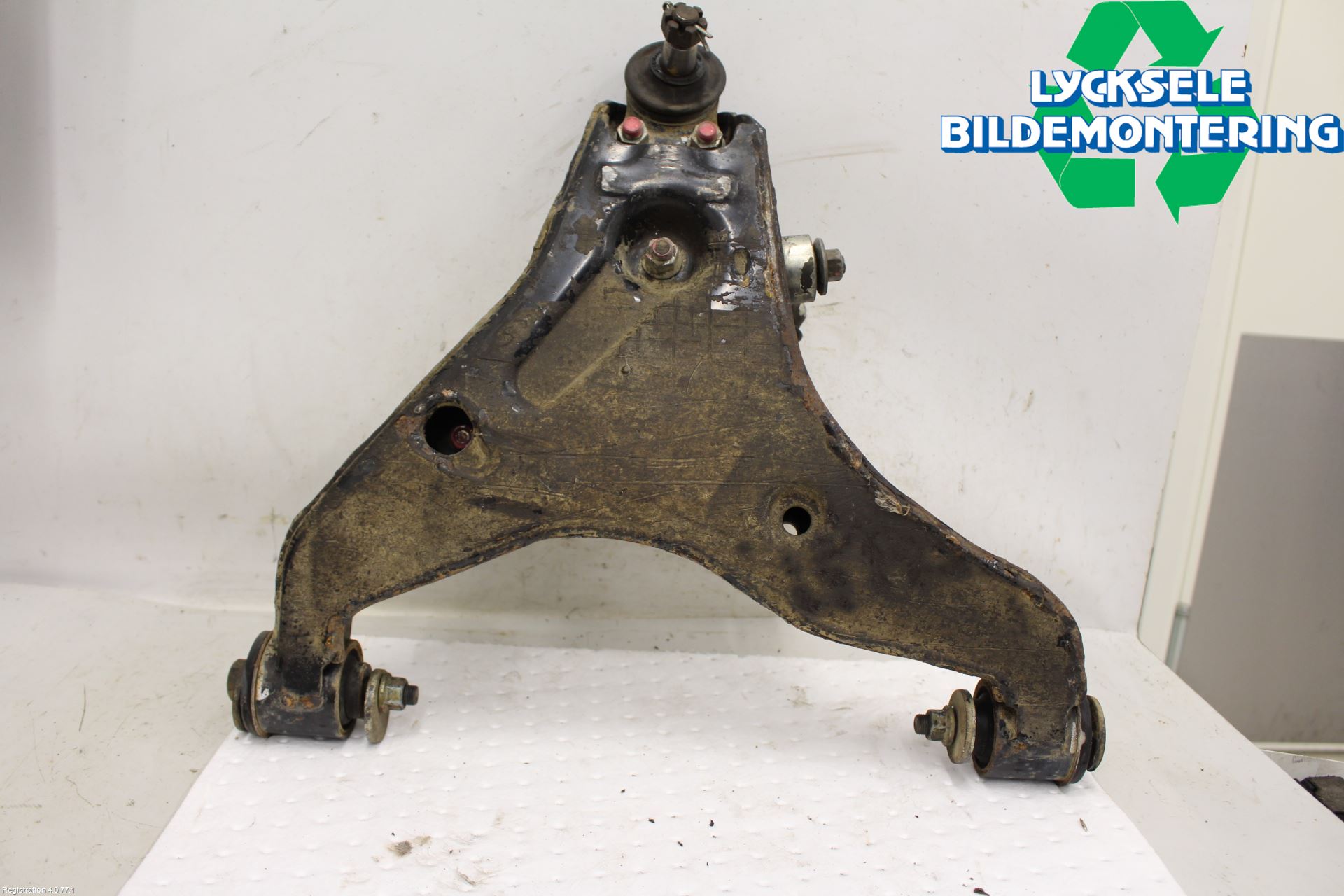 Mitsubishi L200 16-23 Bärarm Fram Undre Hö