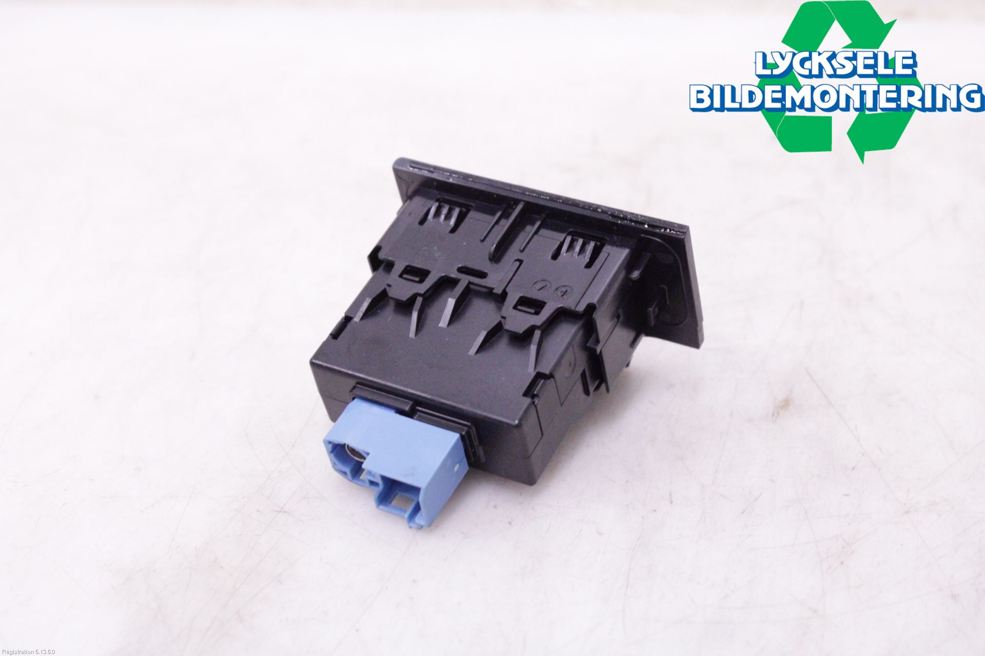 Mercedes-Benz MB C-KLASS (W206) 21- Usb Connection
