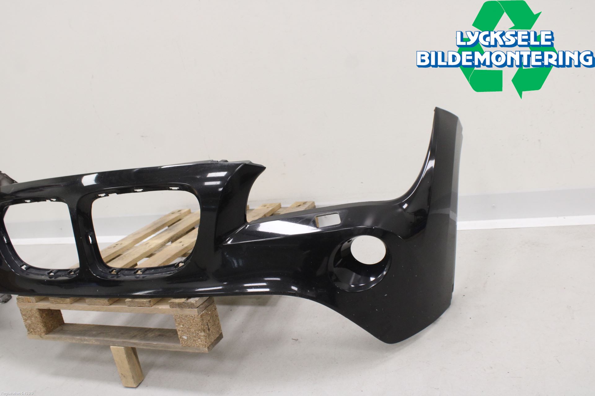 BMW X1 E84 10-15 Stötfångarbeklädnad Fram