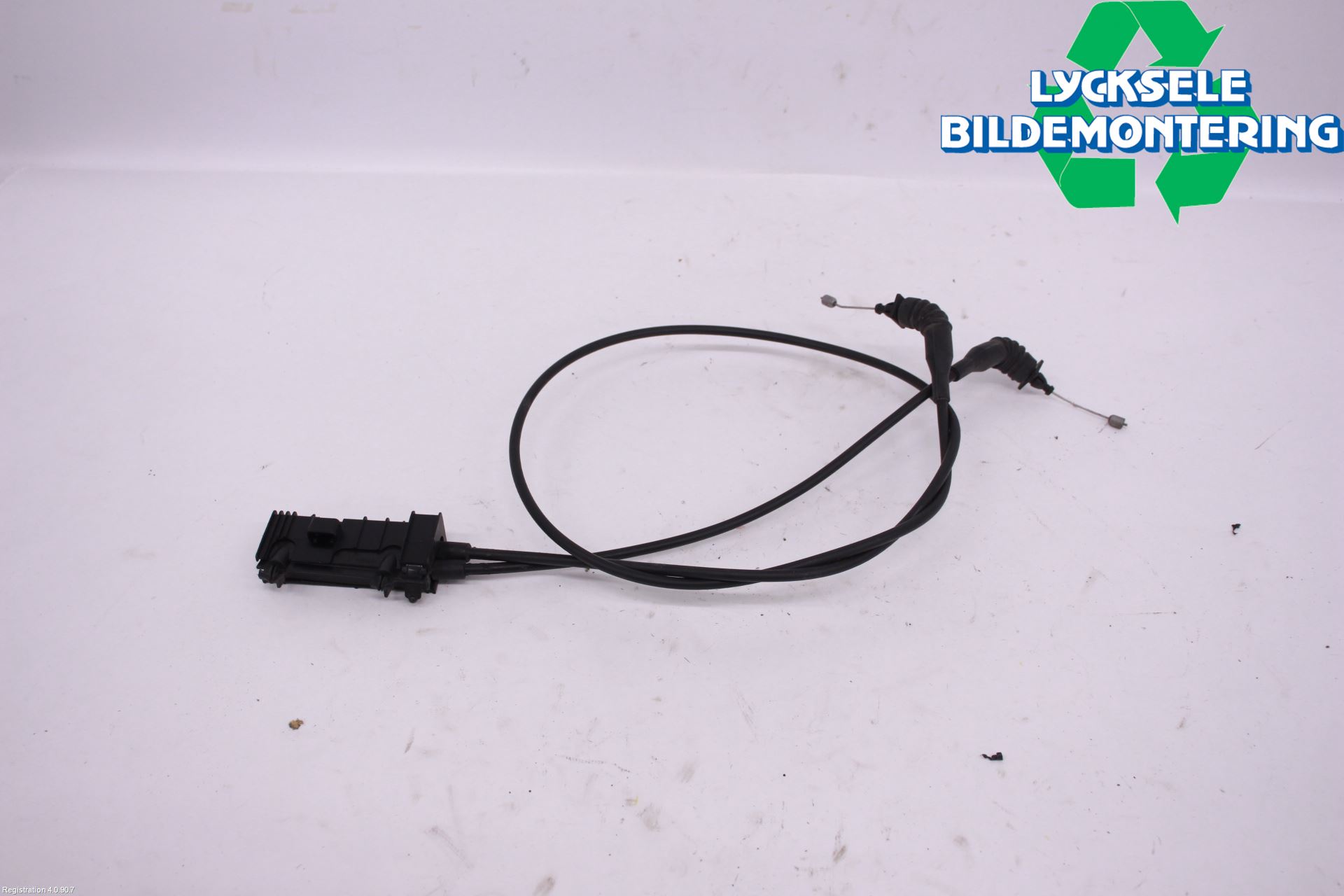 Ford MONDEO 15-22 Huvlås Wire-Spak