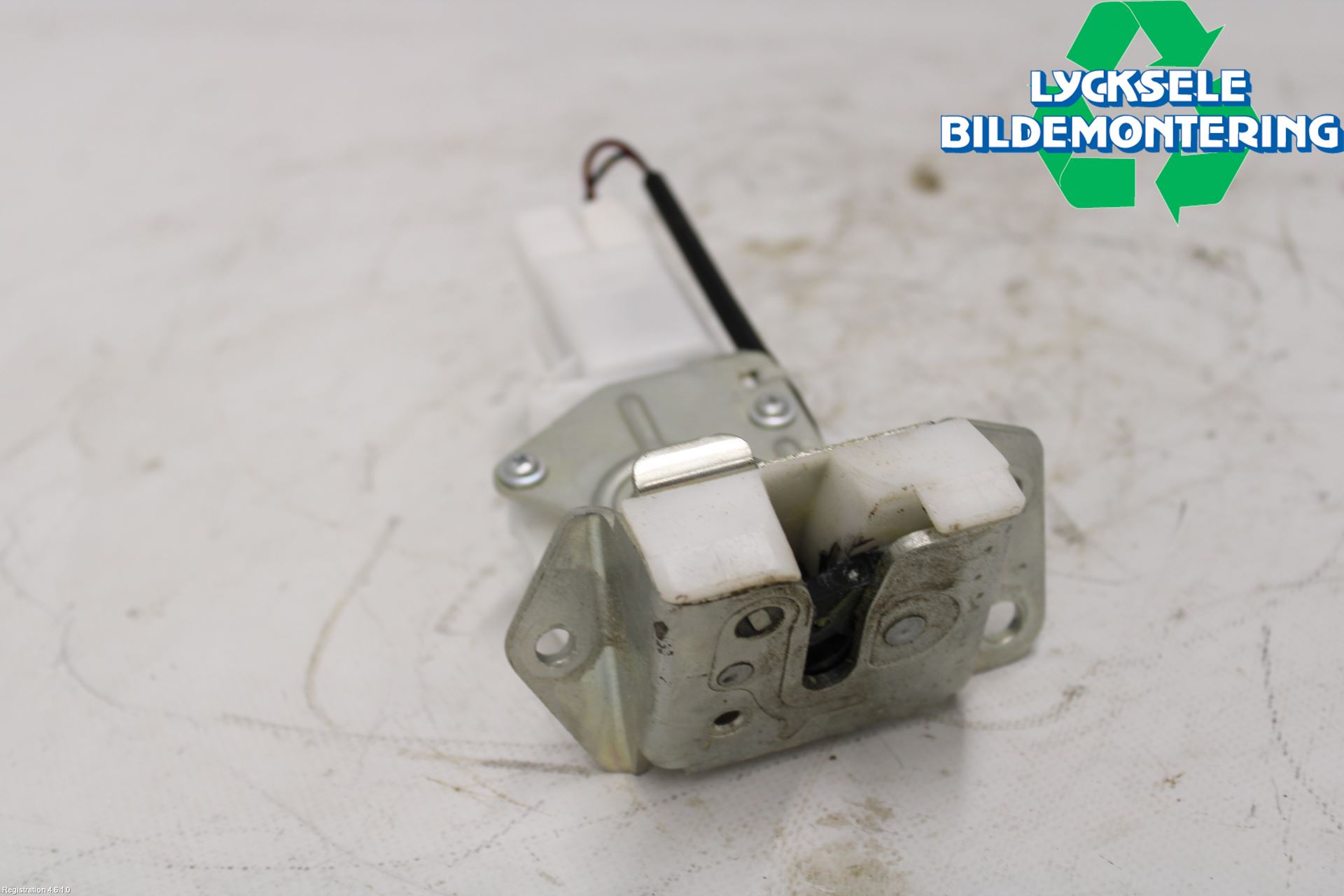 Suzuki SWIFT 11-16 Låskista Baklucka