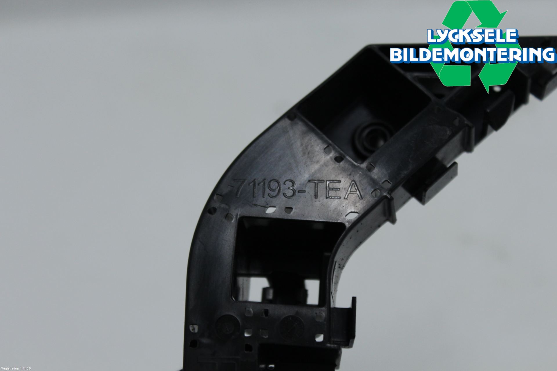 Honda CIVIC 17-22 Stötfångarfäste Fram Hö