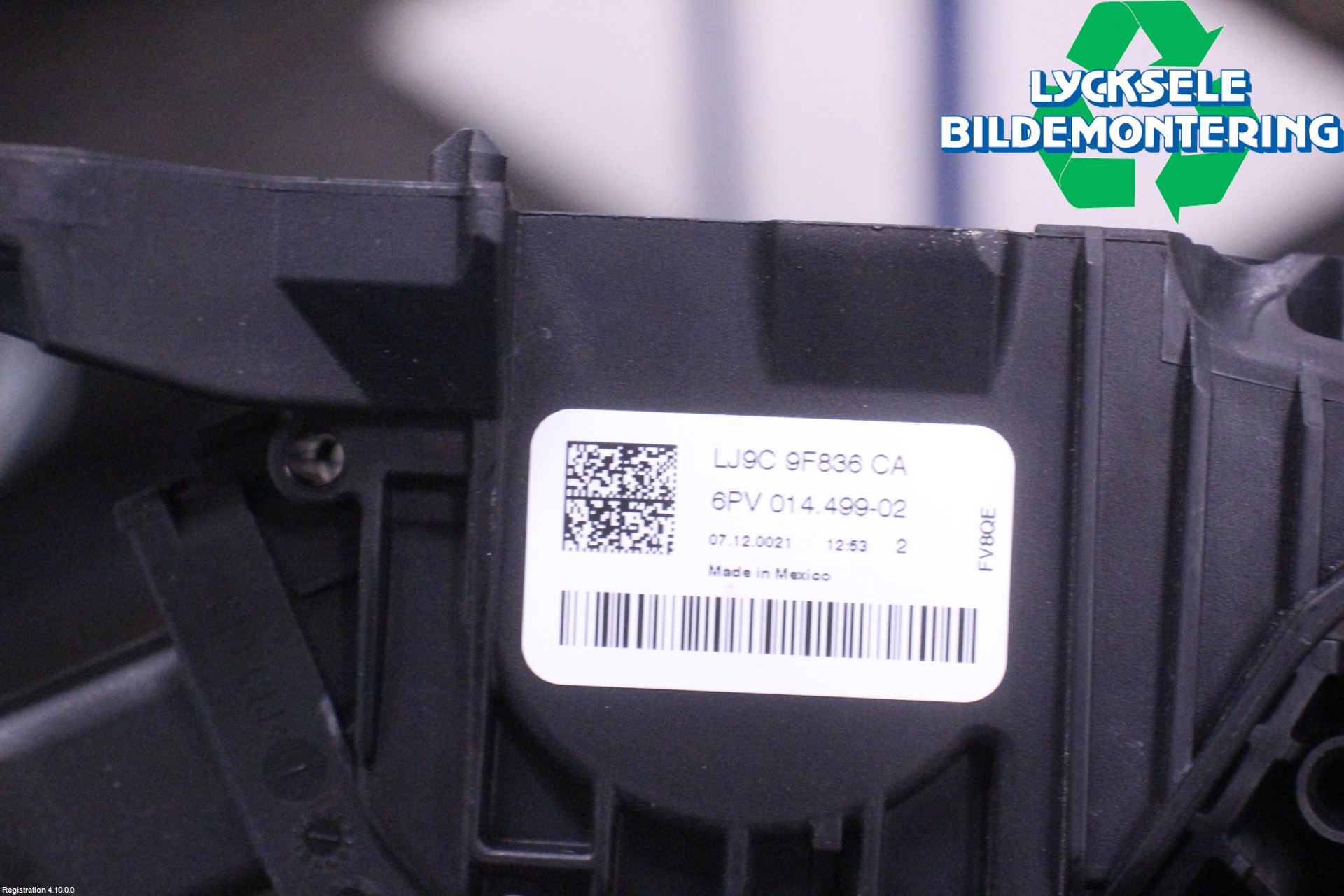 Ford MUSTANG Mach-E 21- Gaspedal