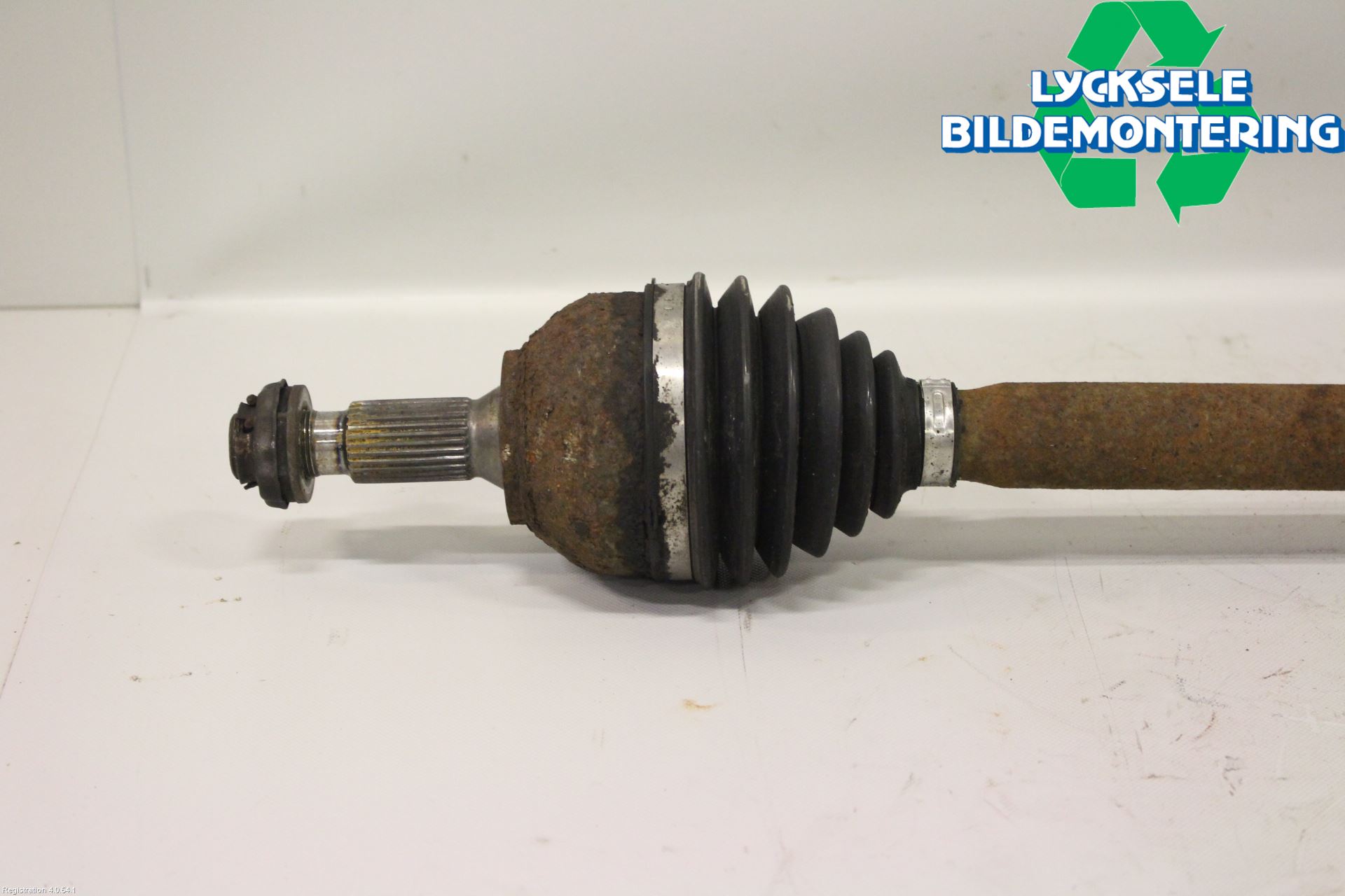 Citroen C5 08-17 Drivaxel Fram Vänster
