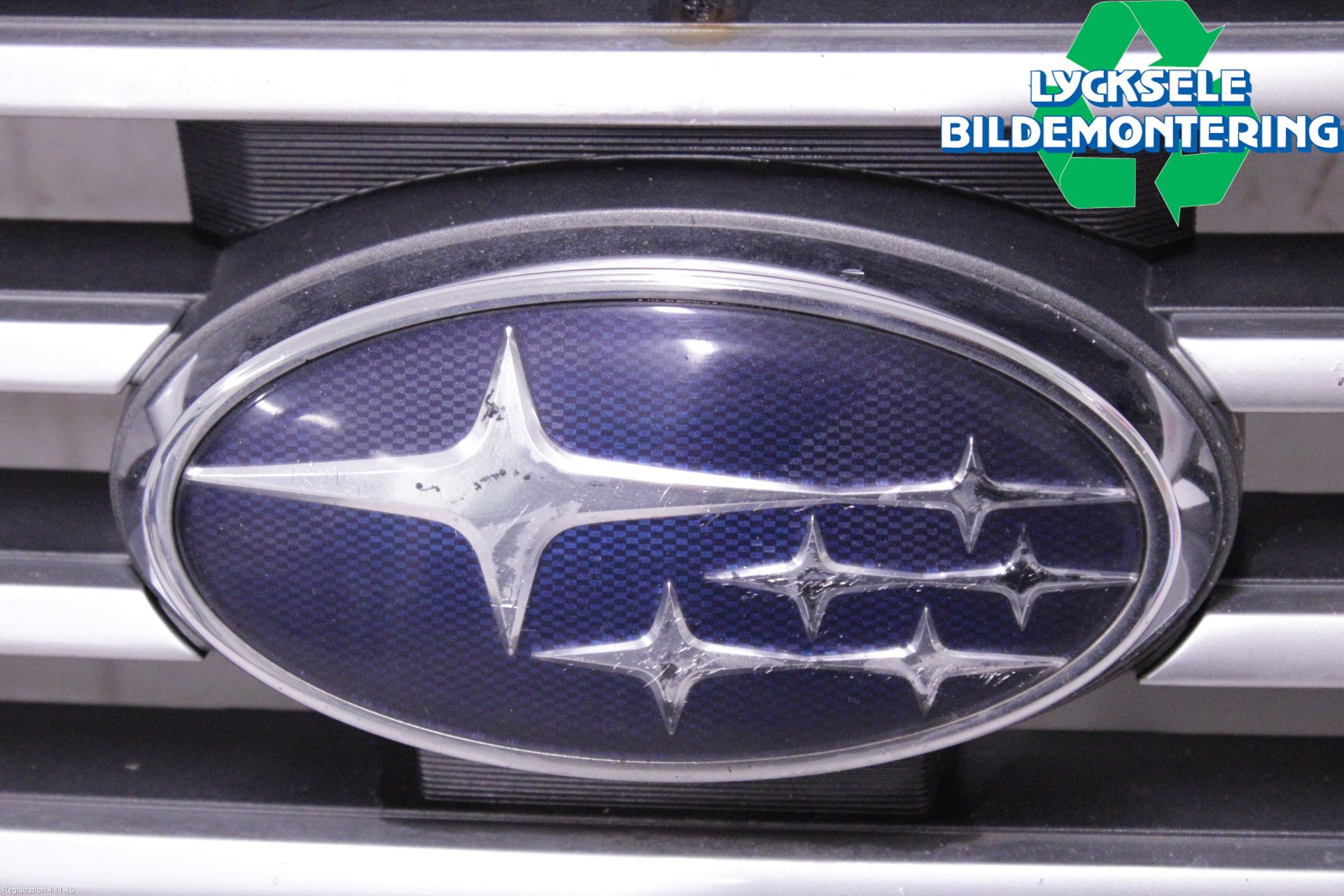 Subaru FORESTER SG 06- Grill Komp