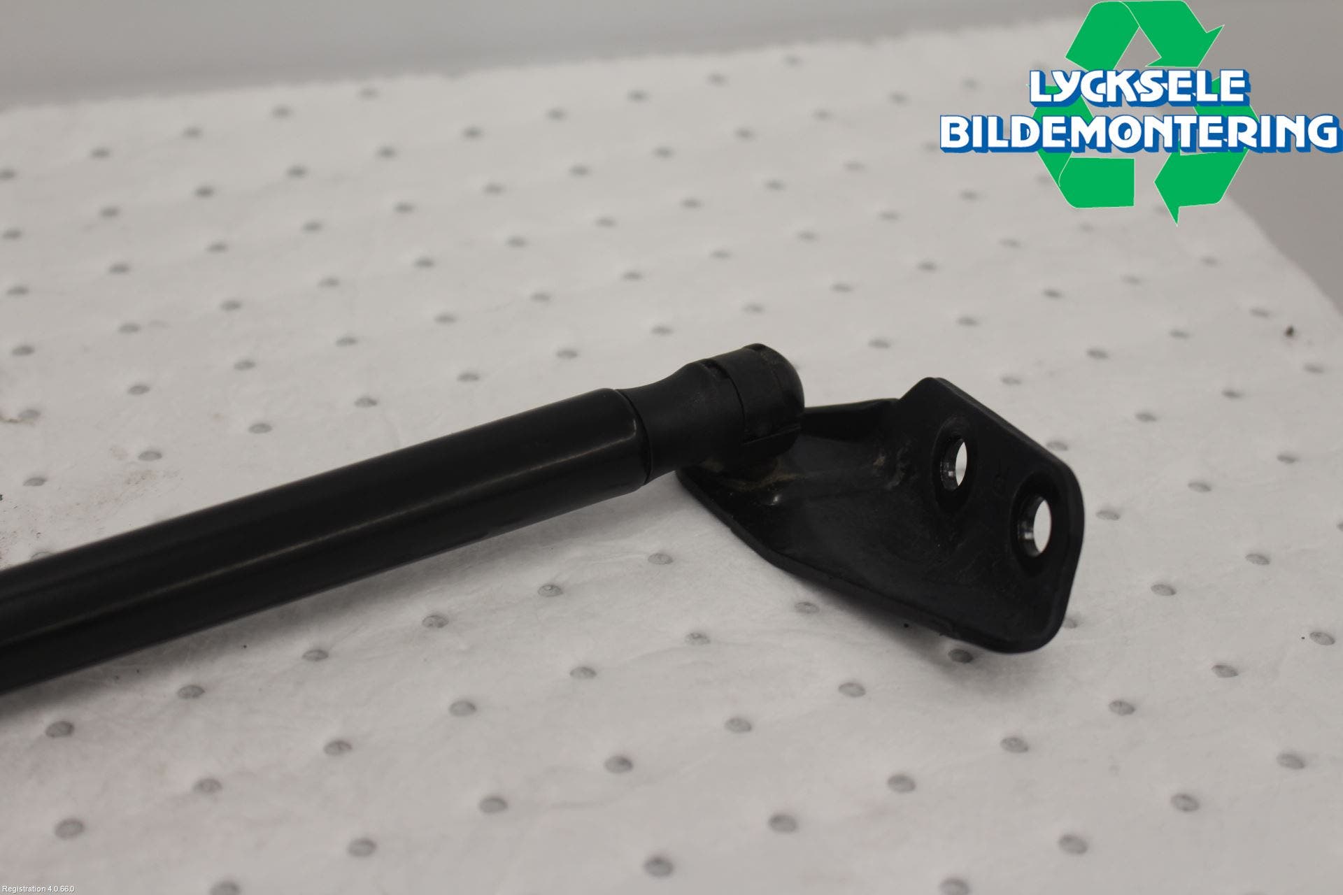 Suzuki SX4 S-CROSS 14-21 Gasfjäder Baklucka