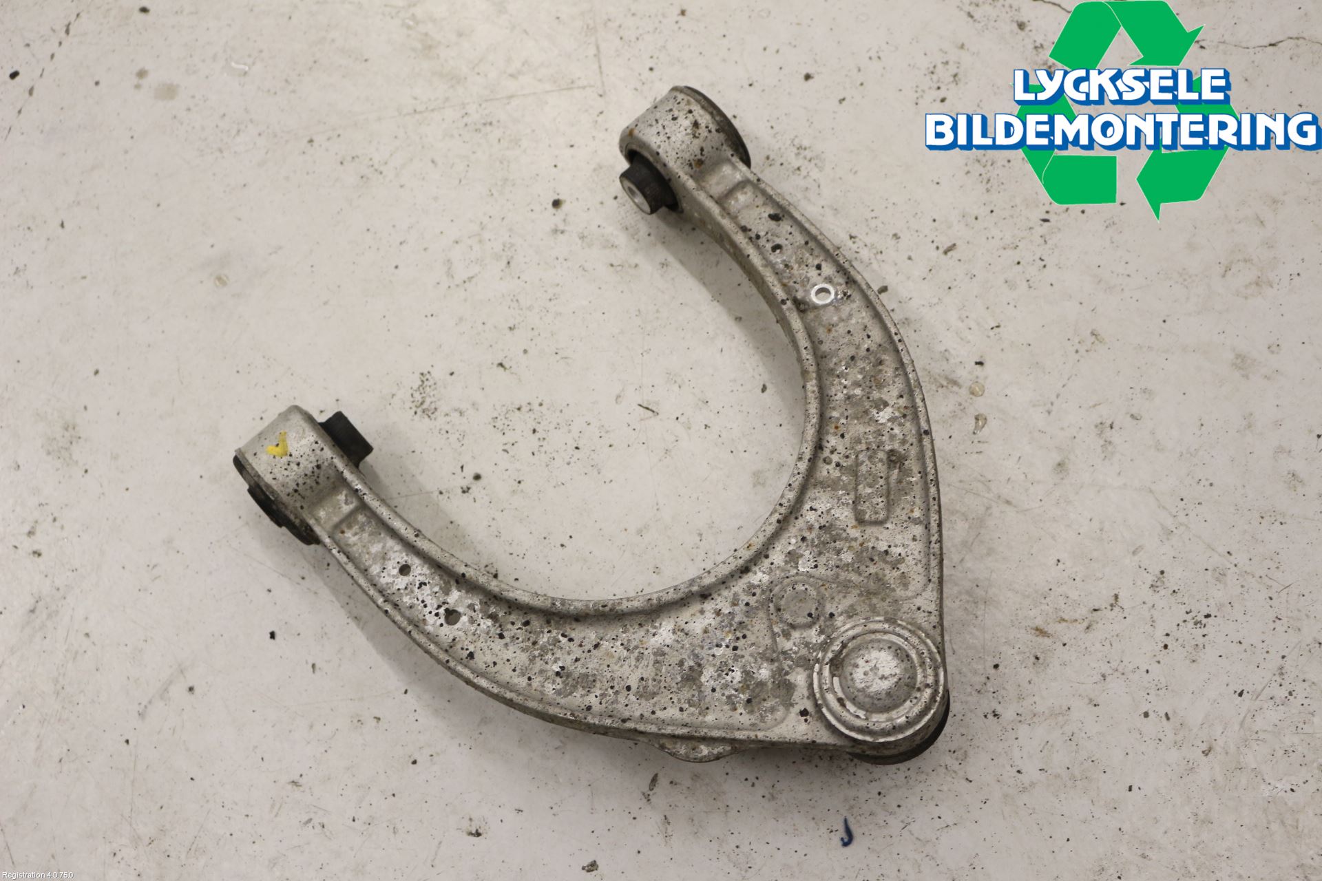 BMW 5 F10/F11/F18 09-17 Bärarm Fram Övre Vä