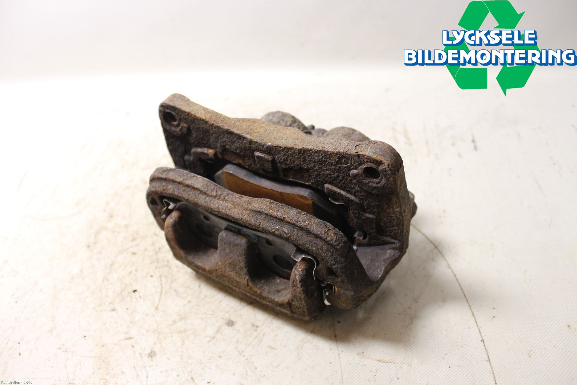 Subaru OUTBACK 10-15 Bromsok Fram Höger