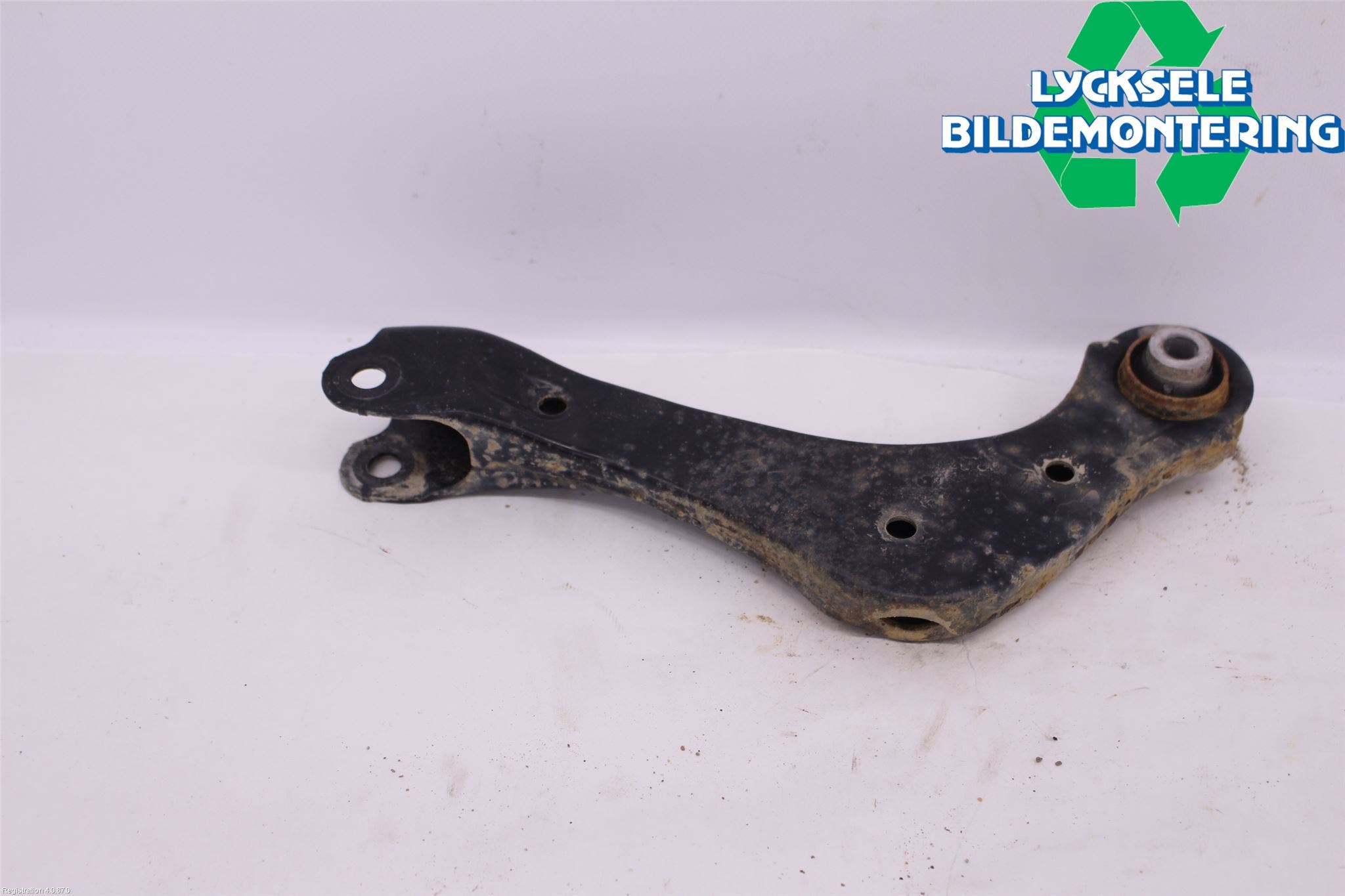 Toyota RAV4 19- Bärarm Bak Övre Höger