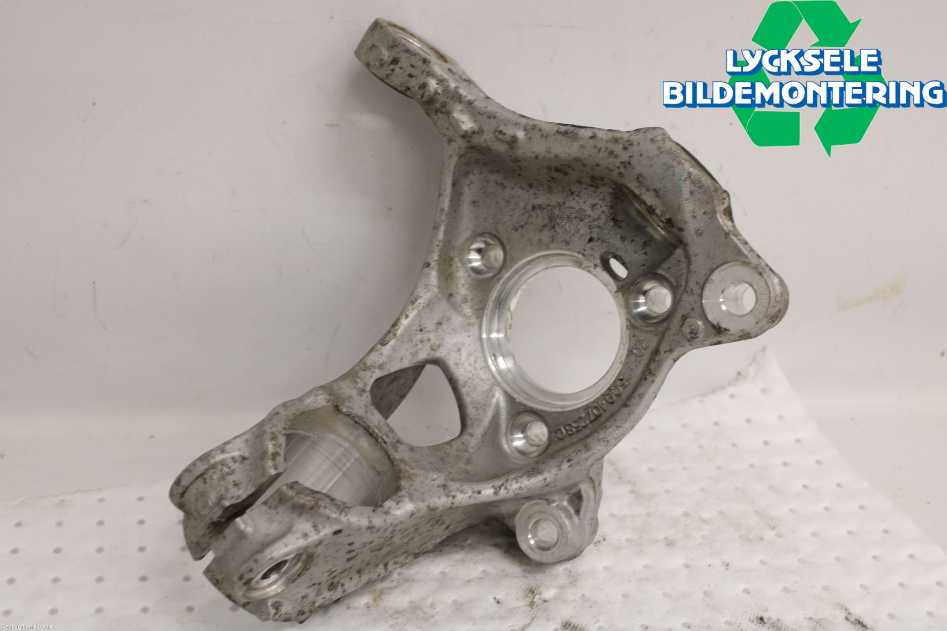 Skoda SUPERB 16-24 Styrspindel Lagerhus Hö