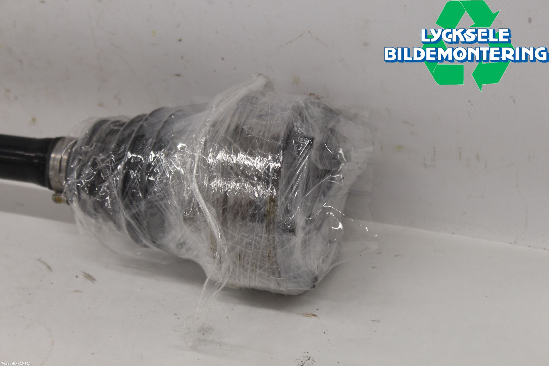 Volkswagen VW CADDY 21- Drivaxel Bak Vänster