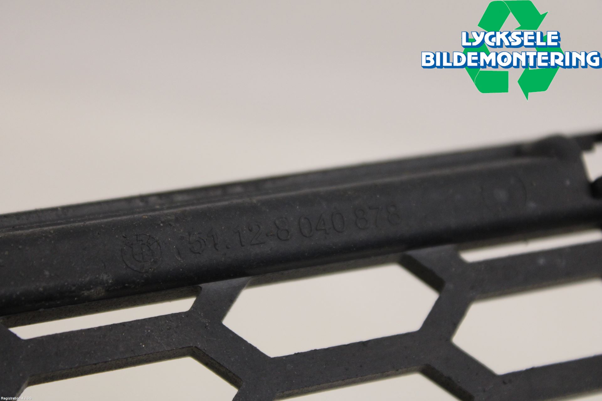 BMW 3 E90/91 SED/TOU 05-12 Grill-Galler