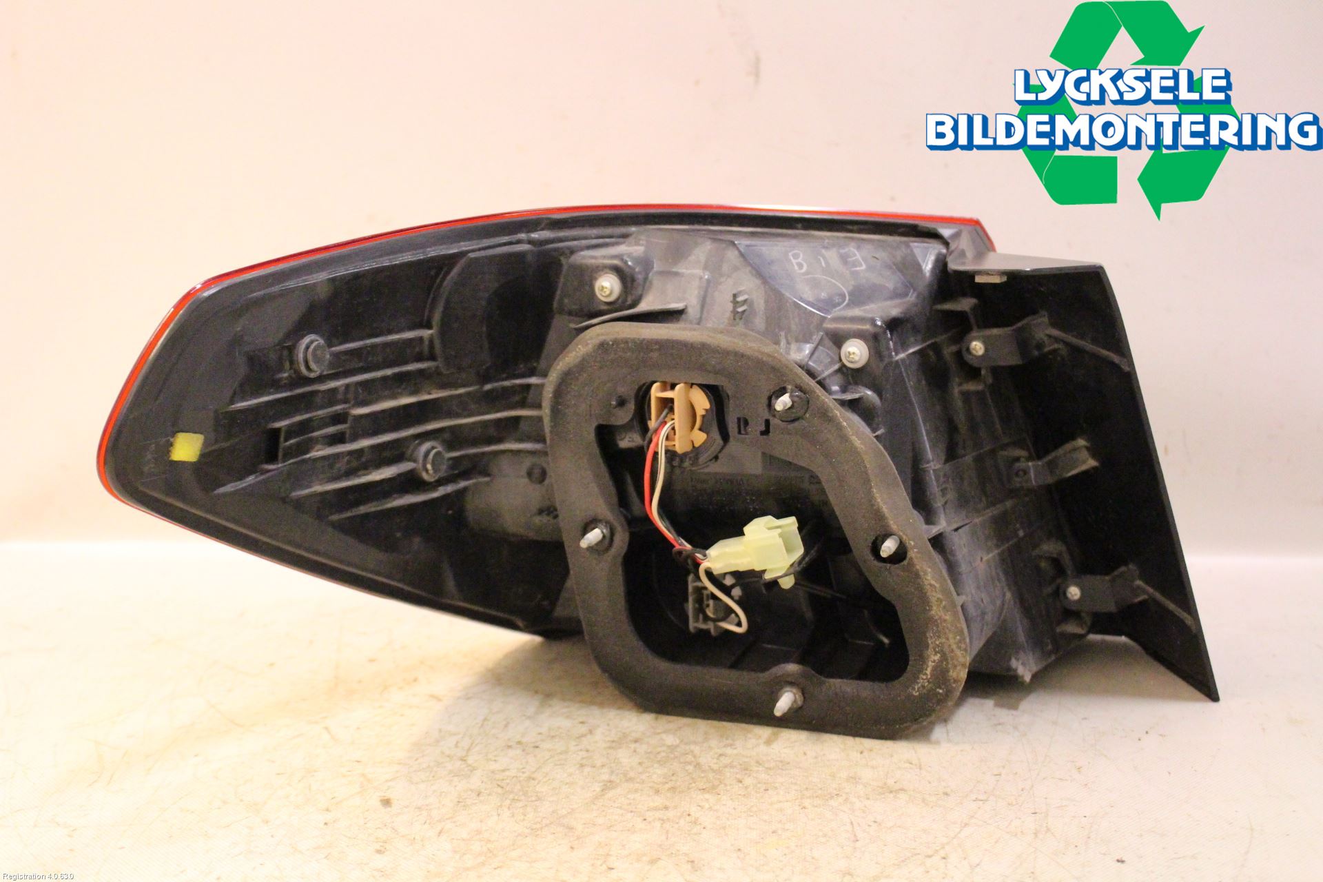 Subaru LEGACY 10-14 Bakljus Höger