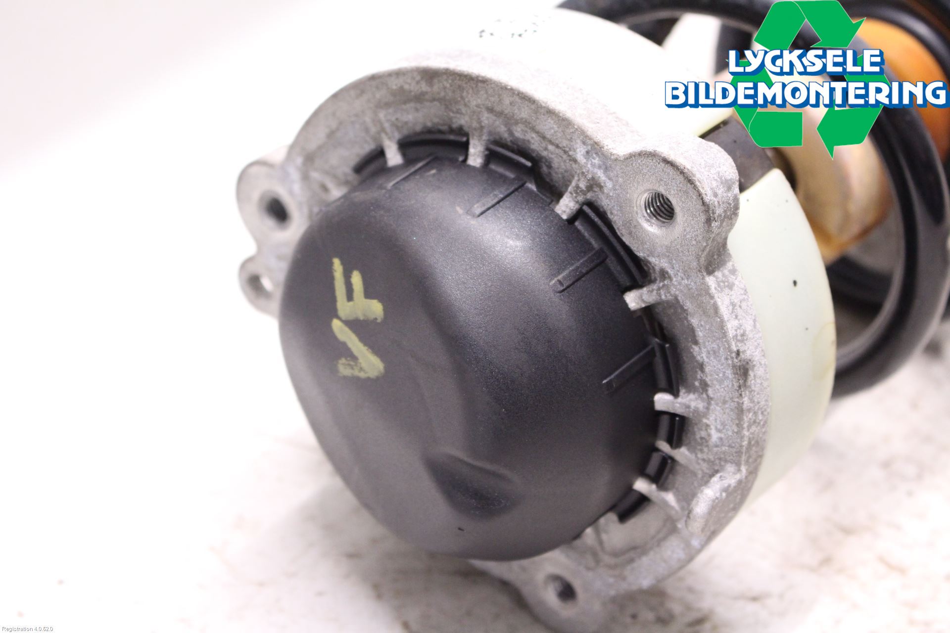 Audi A4/S4 B9 16-19 Fjäderben Fram Vänster