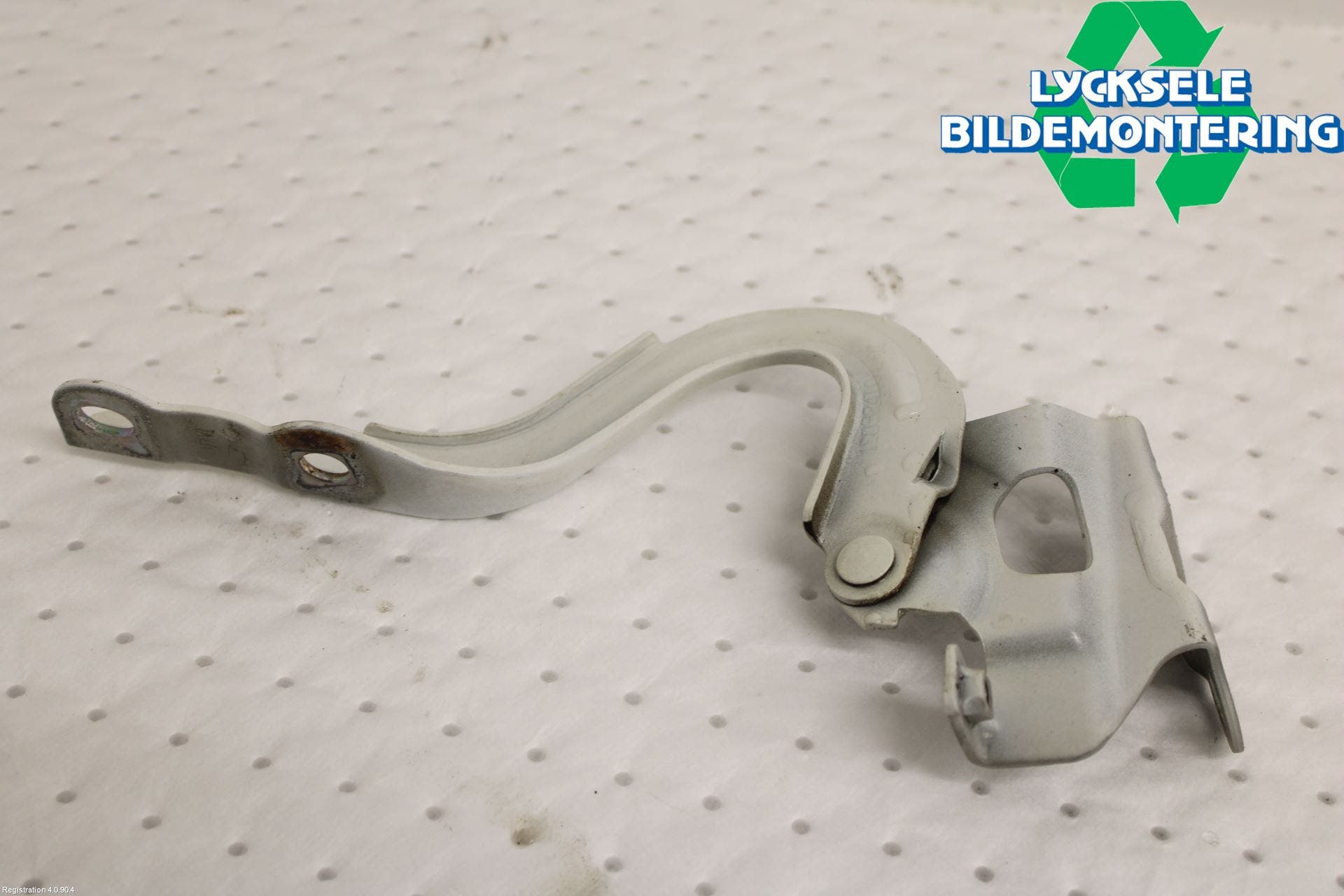 Kia PICANTO 12-17 Huvgångjärn