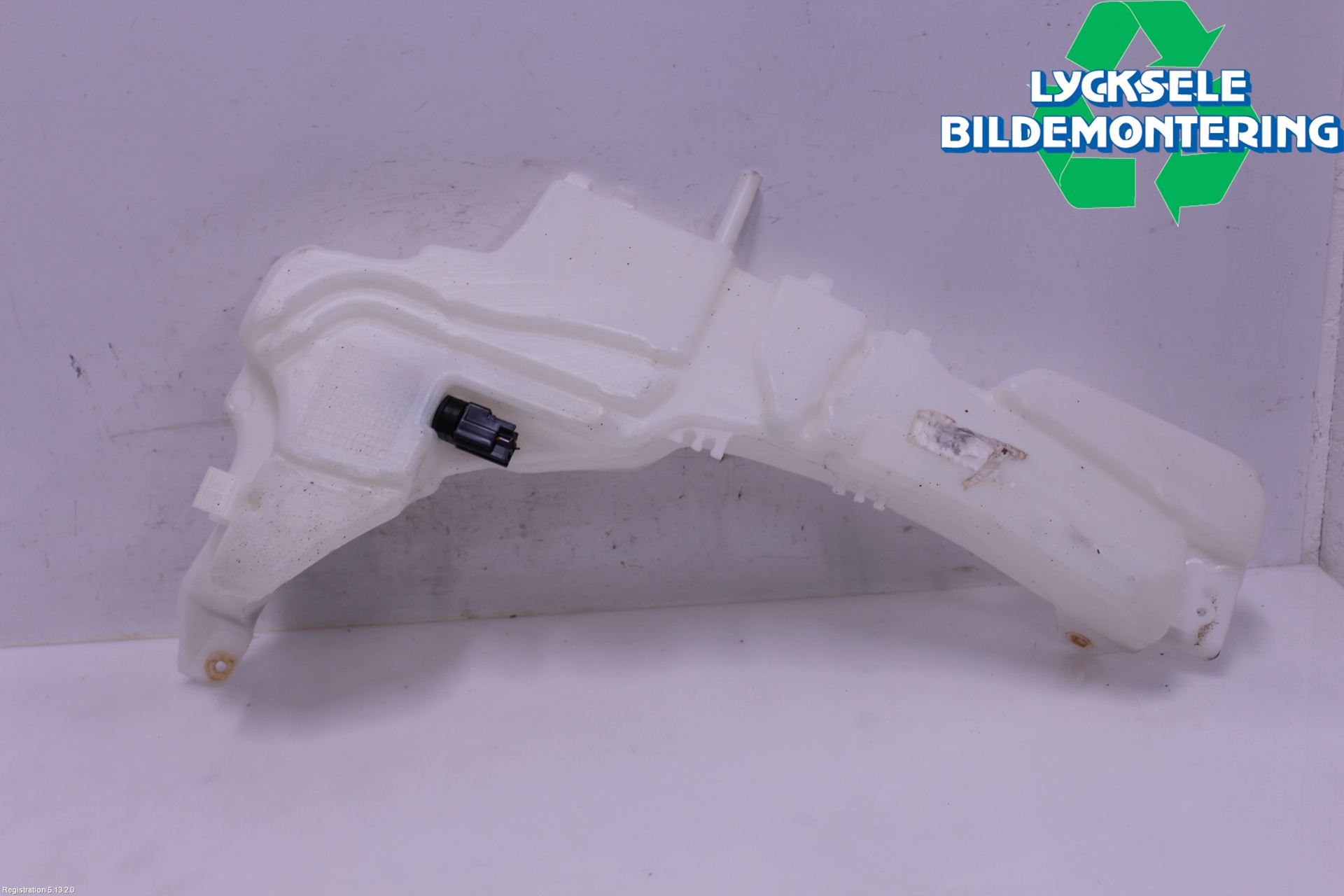 Ford KUGA 08-12 Spolartank Vindruta-Strål
