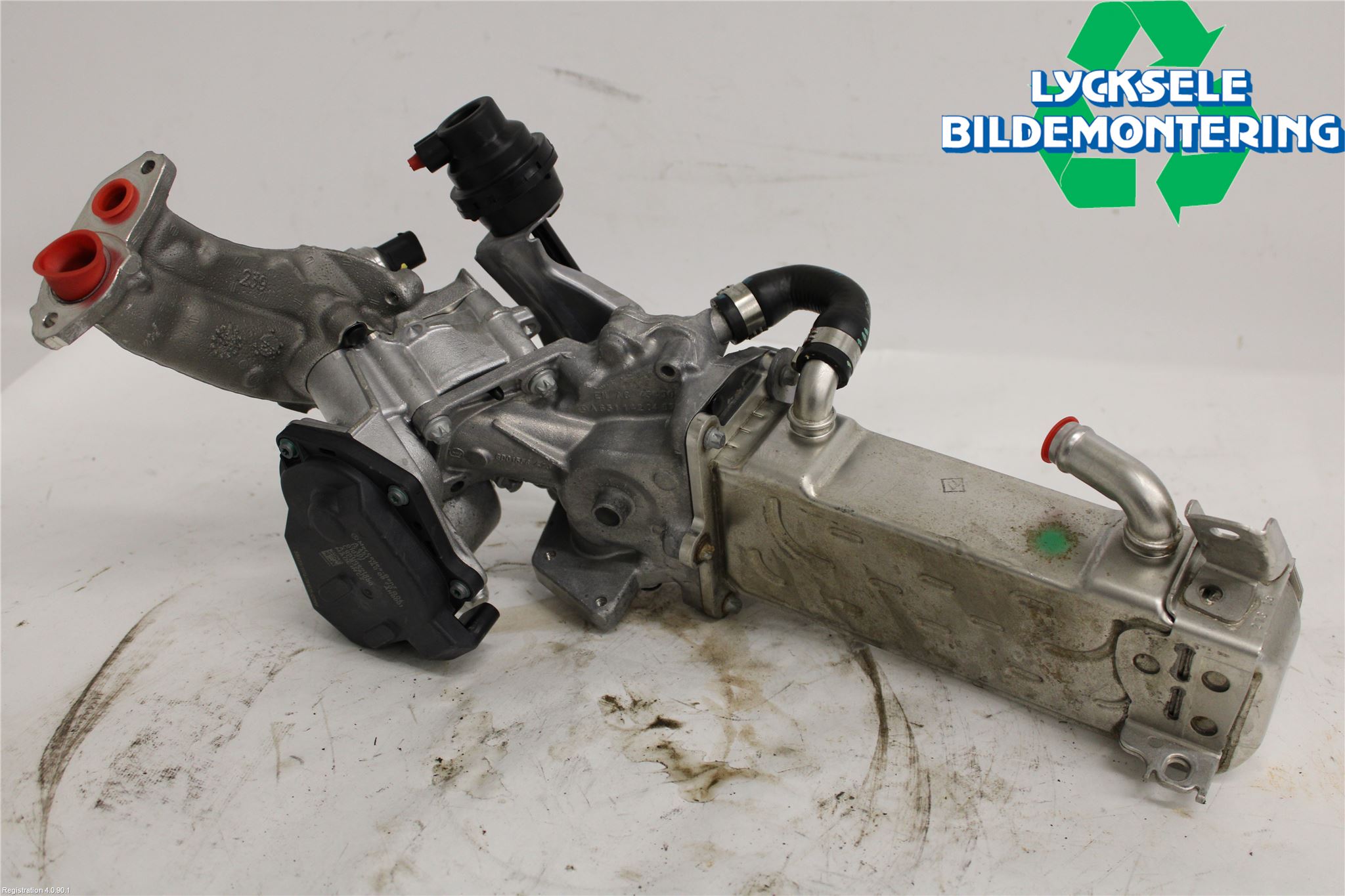 Mercedes-Benz MB E-KLASS (W212) 09-16 Avgaskylare