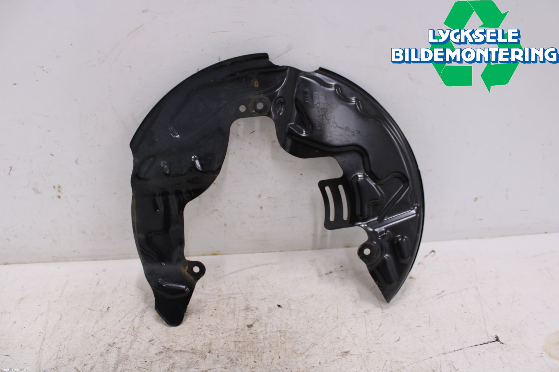 Ford KUGA/KUGA PHEZ/FHEV 20- Bromssköld Fram