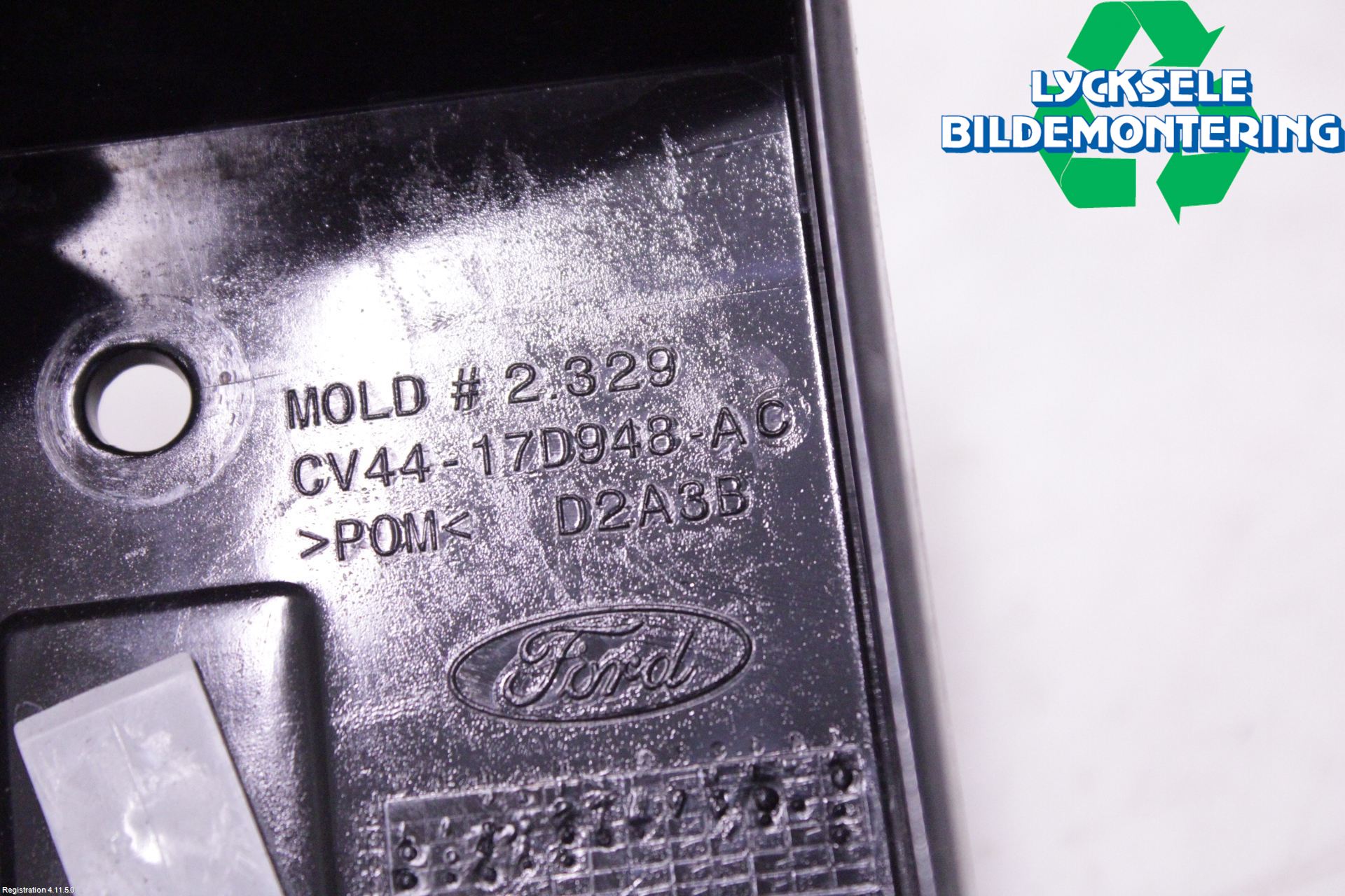 Ford KUGA 13-16 Stötfångarfäste Bak Hö