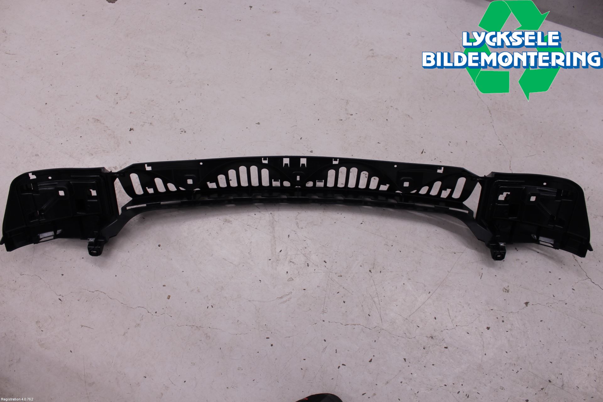 BMW 6 GRAN COUPÉ F06 12-19 Stötfångardel Bak Mitt