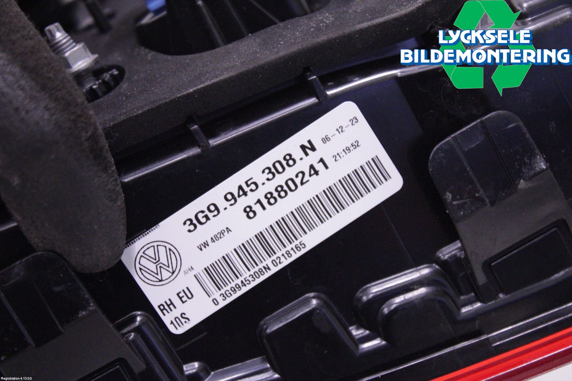 Volkswagen VW PASSAT 20-24 Bakljus Lucka Hö