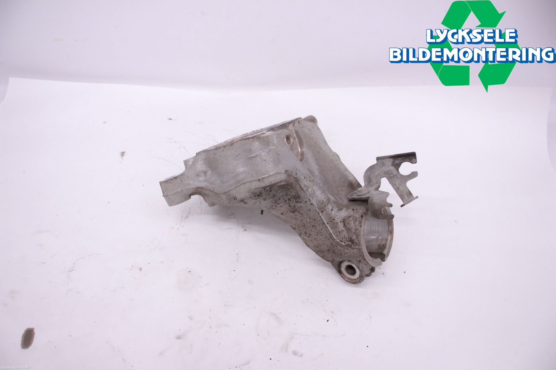 Volkswagen VW ID.4 21- Styrspindel Lagerhus Vä