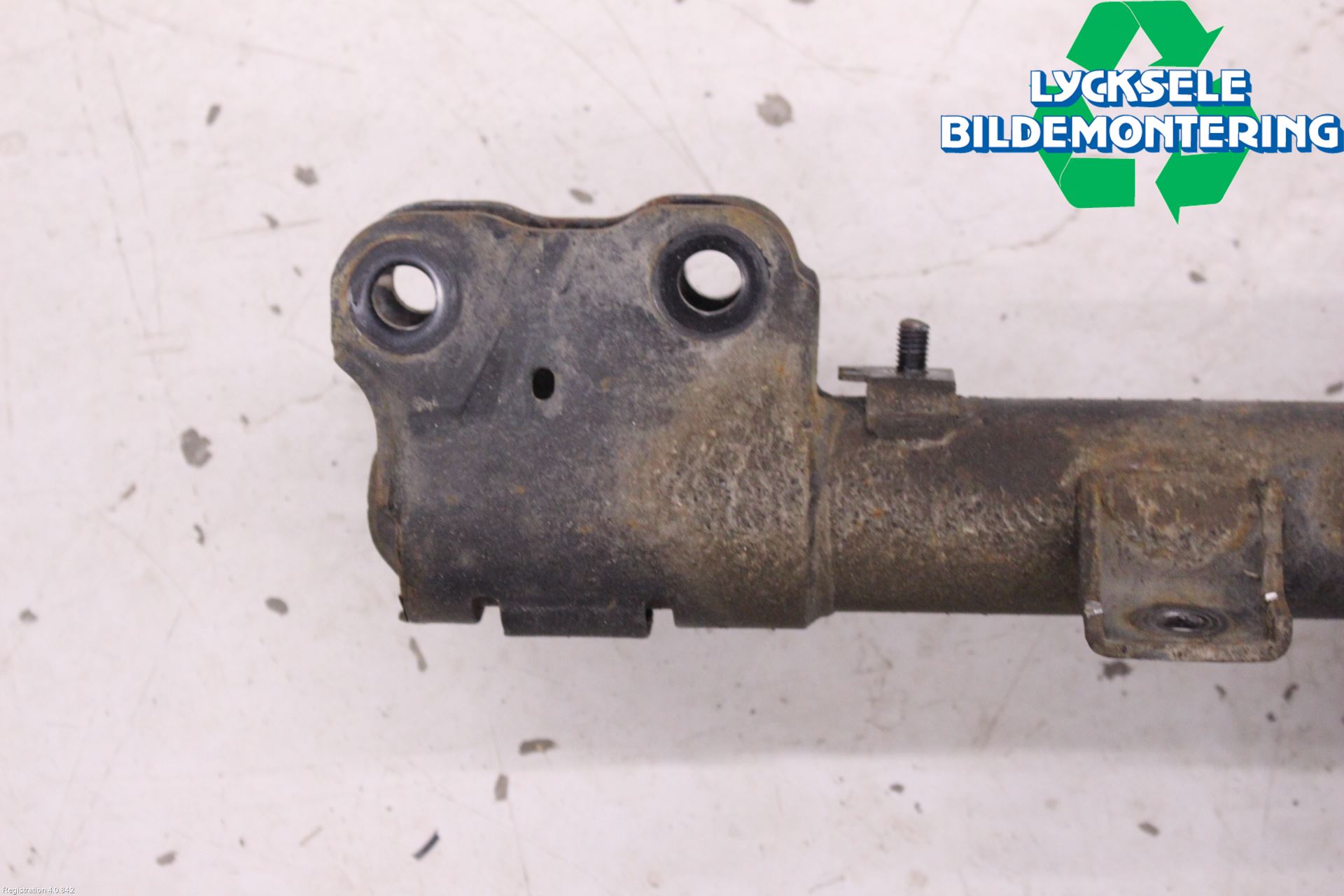 Mitsubishi OUTLANDER 13-21 Fjäderben Fram Vänster