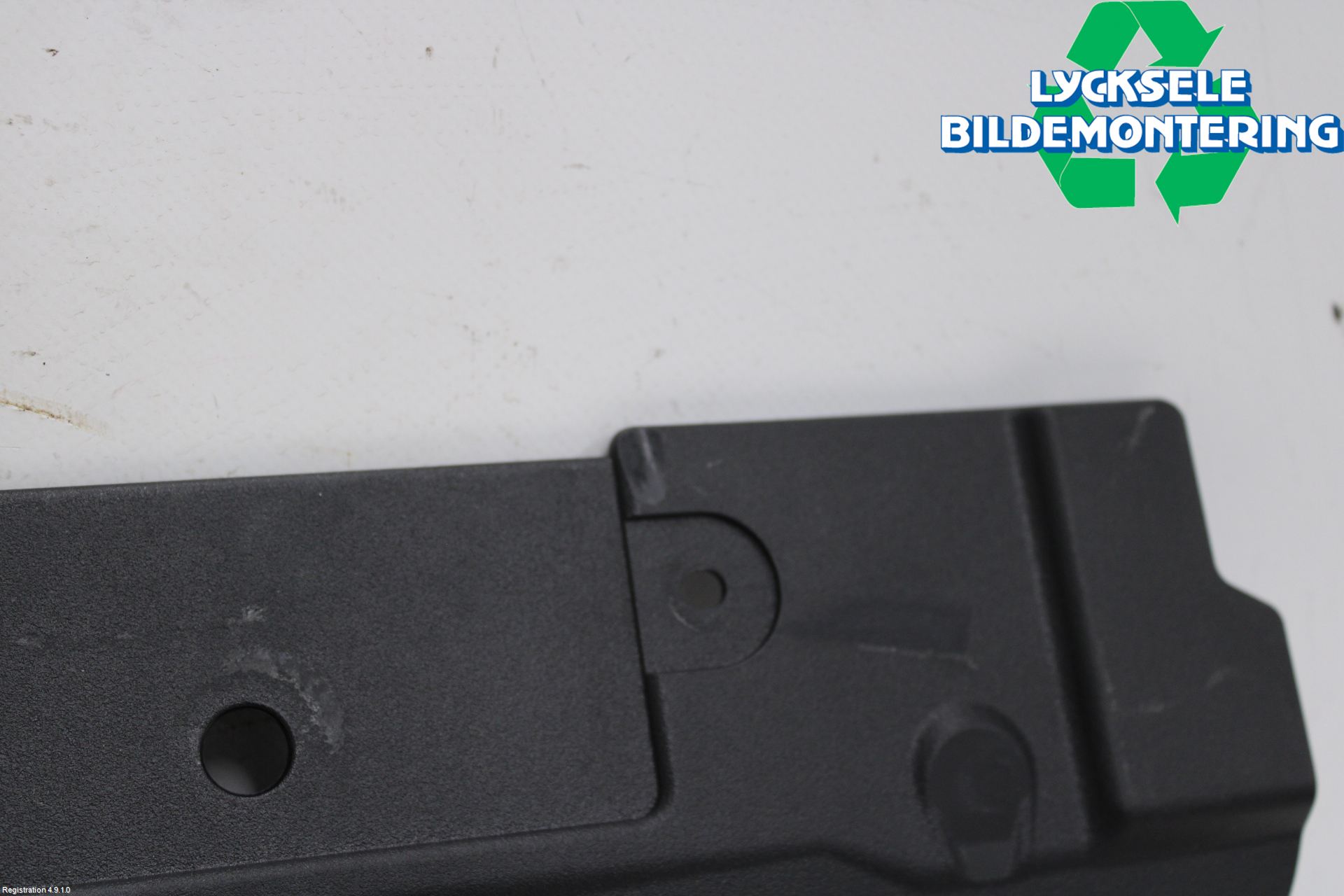 Mitsubishi OUTLANDER 13-21 Täckplast Front