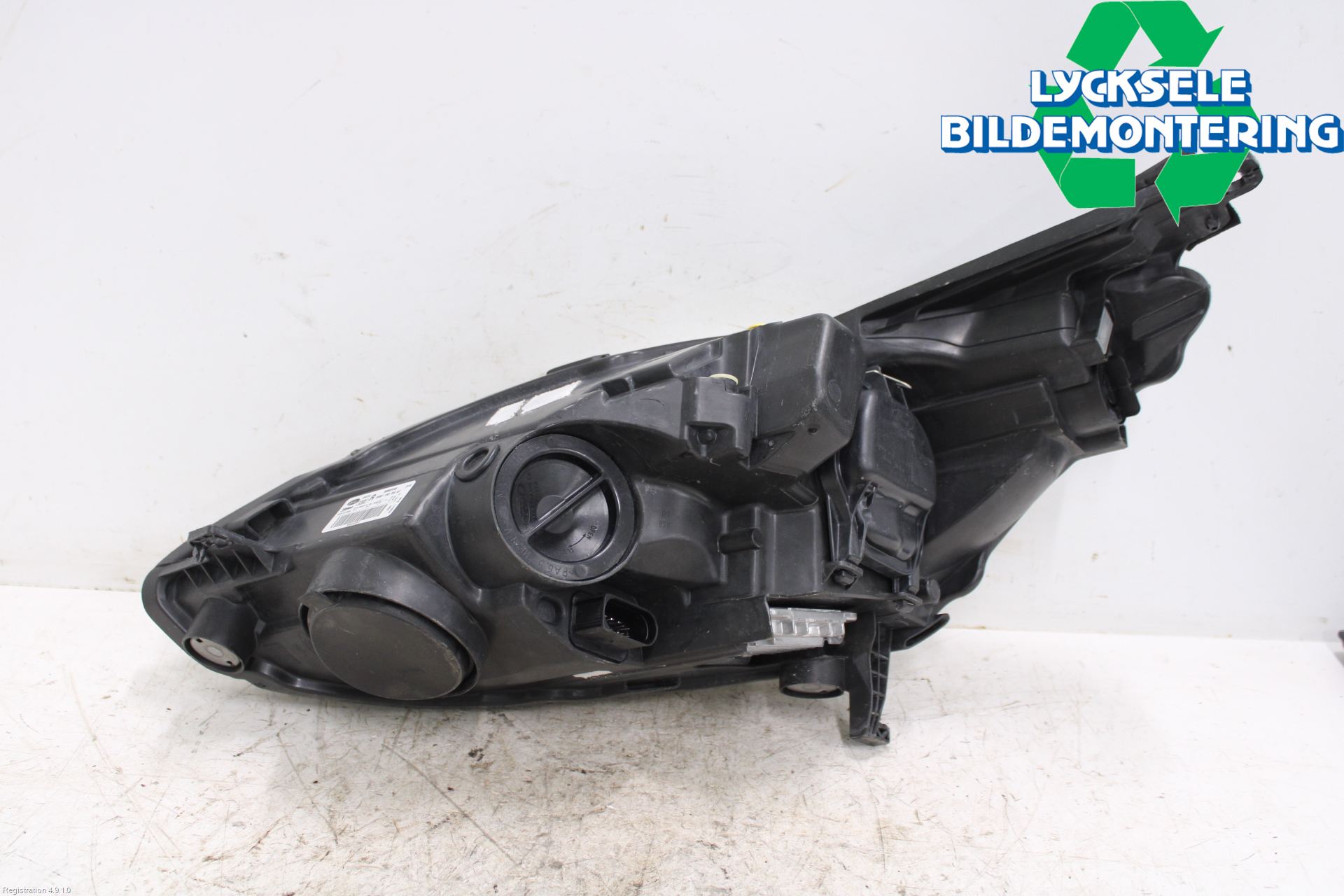 Ford C-MAX II  11-14 Strålkastare Höger