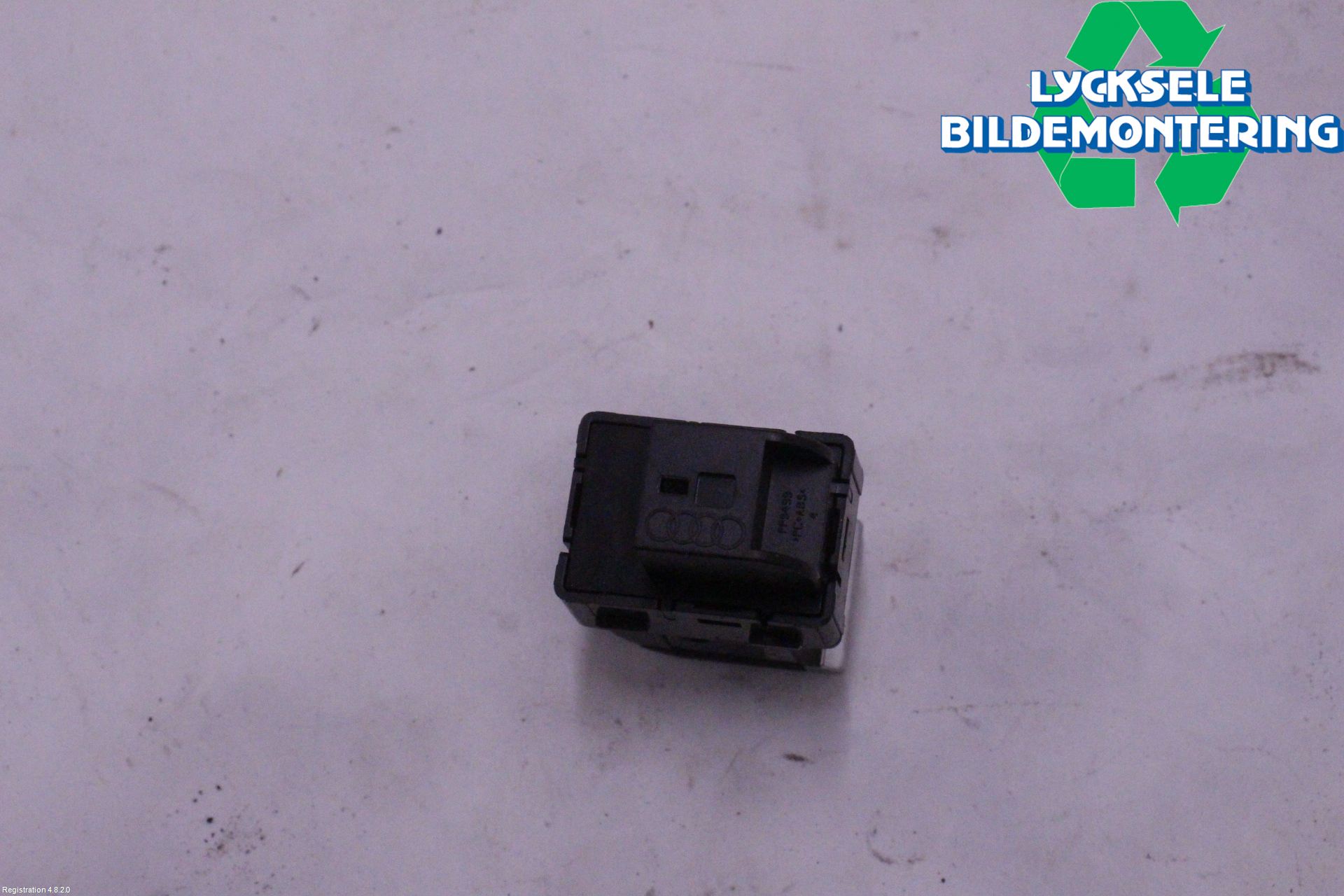 Audi A6 F2/C8 19- Strömställare Elhiss