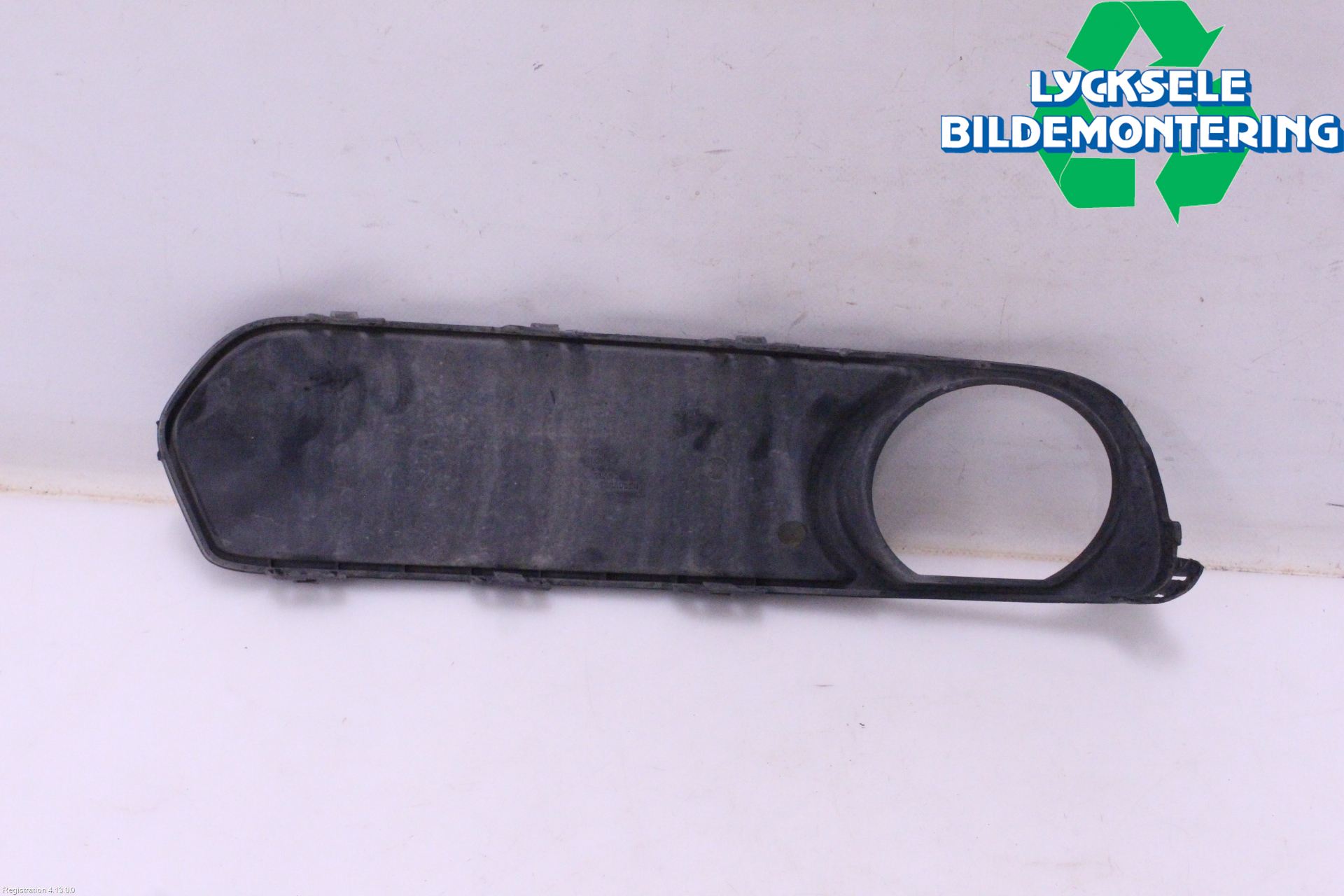 BMW 1 F20/F21 11-19 Dimljussarg Fram