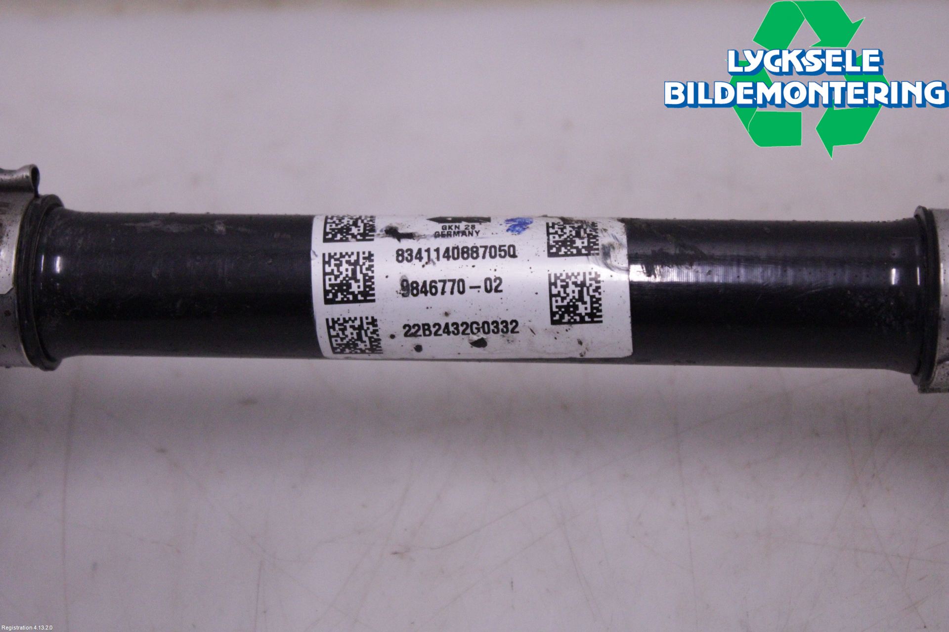 BMW 5 G30/G31/F90 17-23 Drivaxel Fram Höger