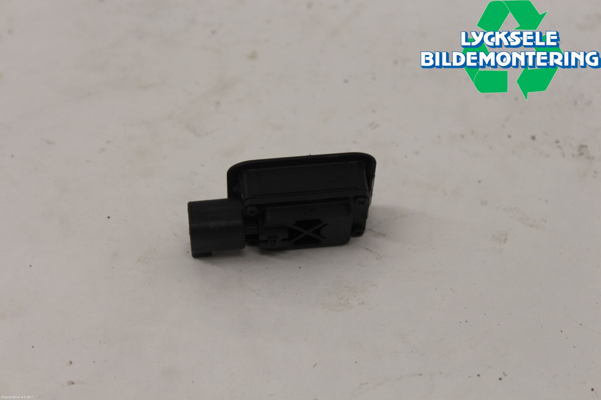 Ford MONDEO 15-22 Strömställare Baklucka