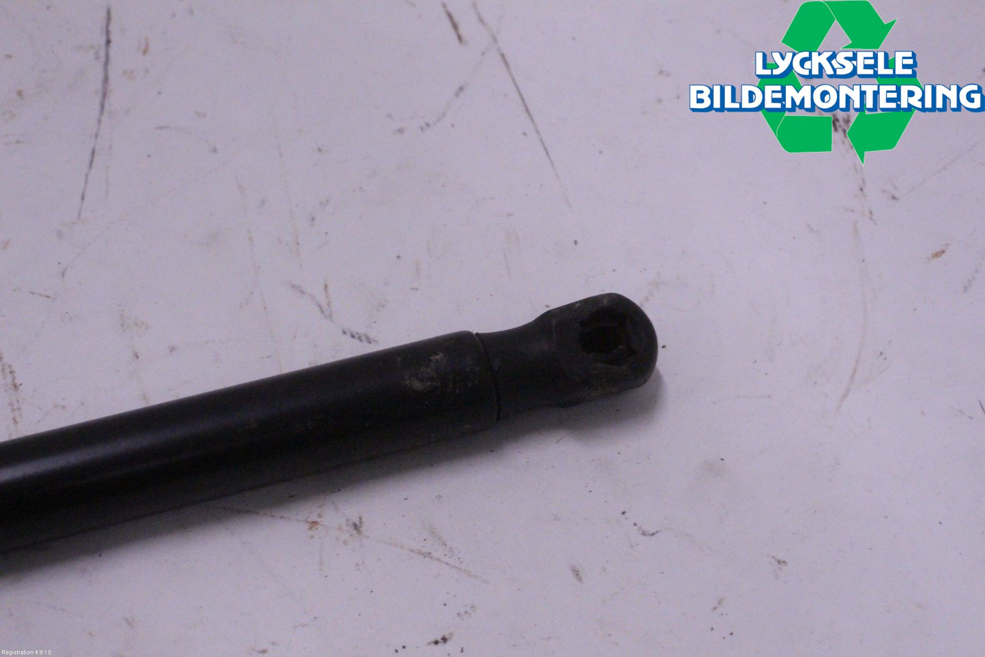 Volvo V90 17->> Gasfjäder Baklucka