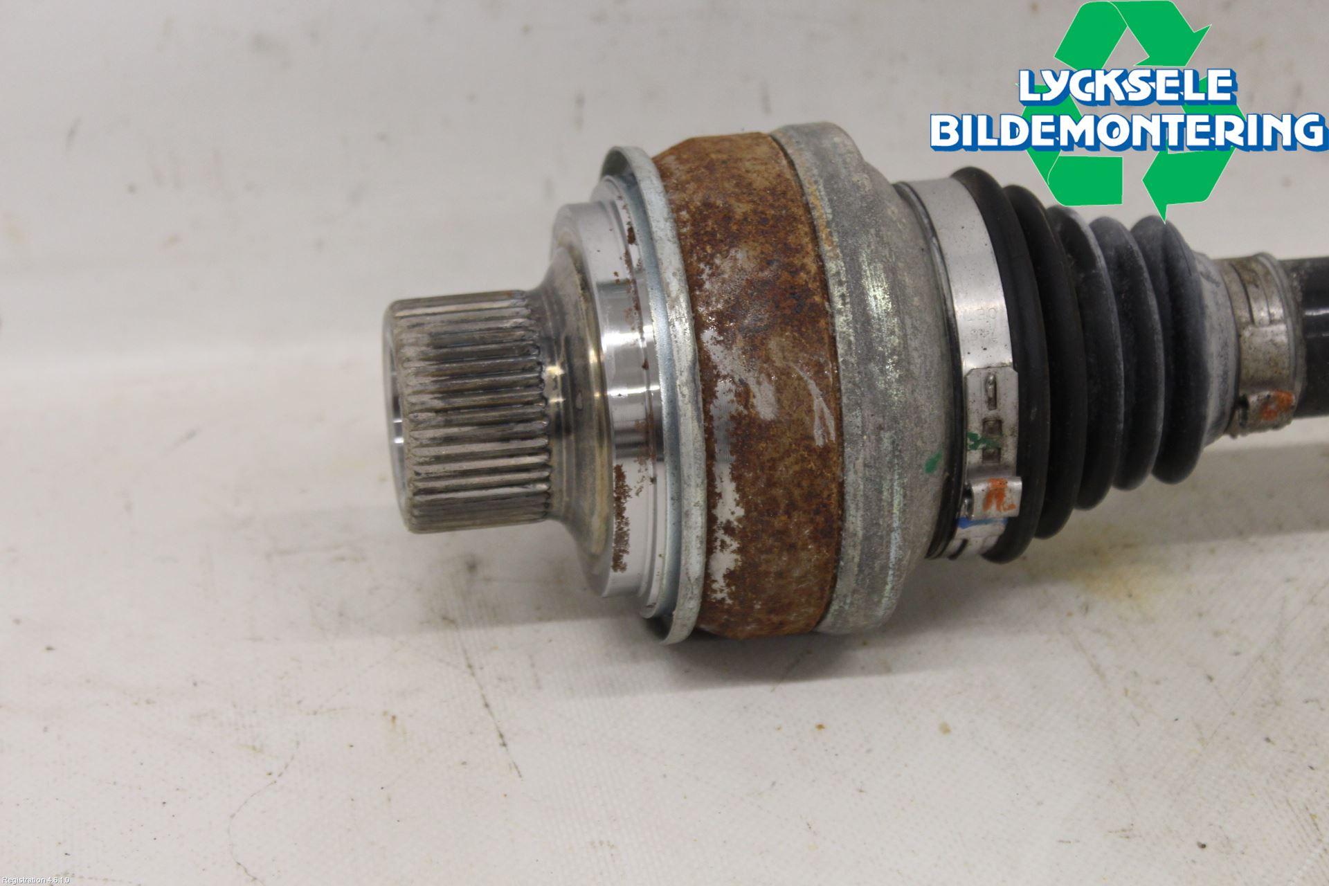 Audi Q5/SQ5 17- Drivaxel Bak Höger