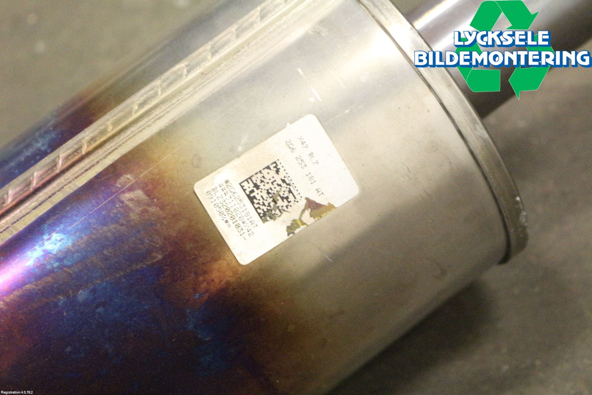 Audi A1 19- Avgas Halvsats