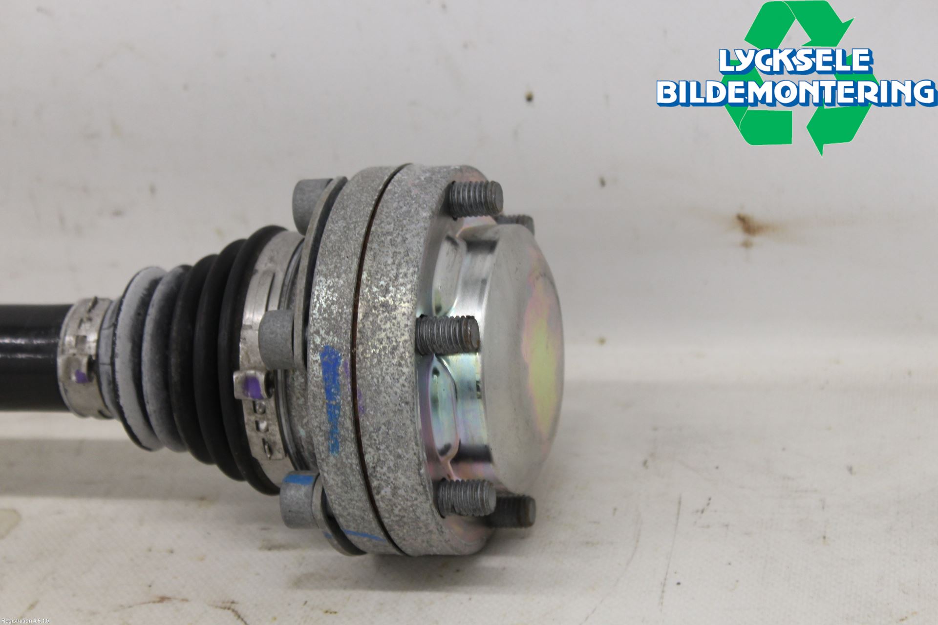 Audi Q5/SQ5 17- Drivaxel Bak Vänster