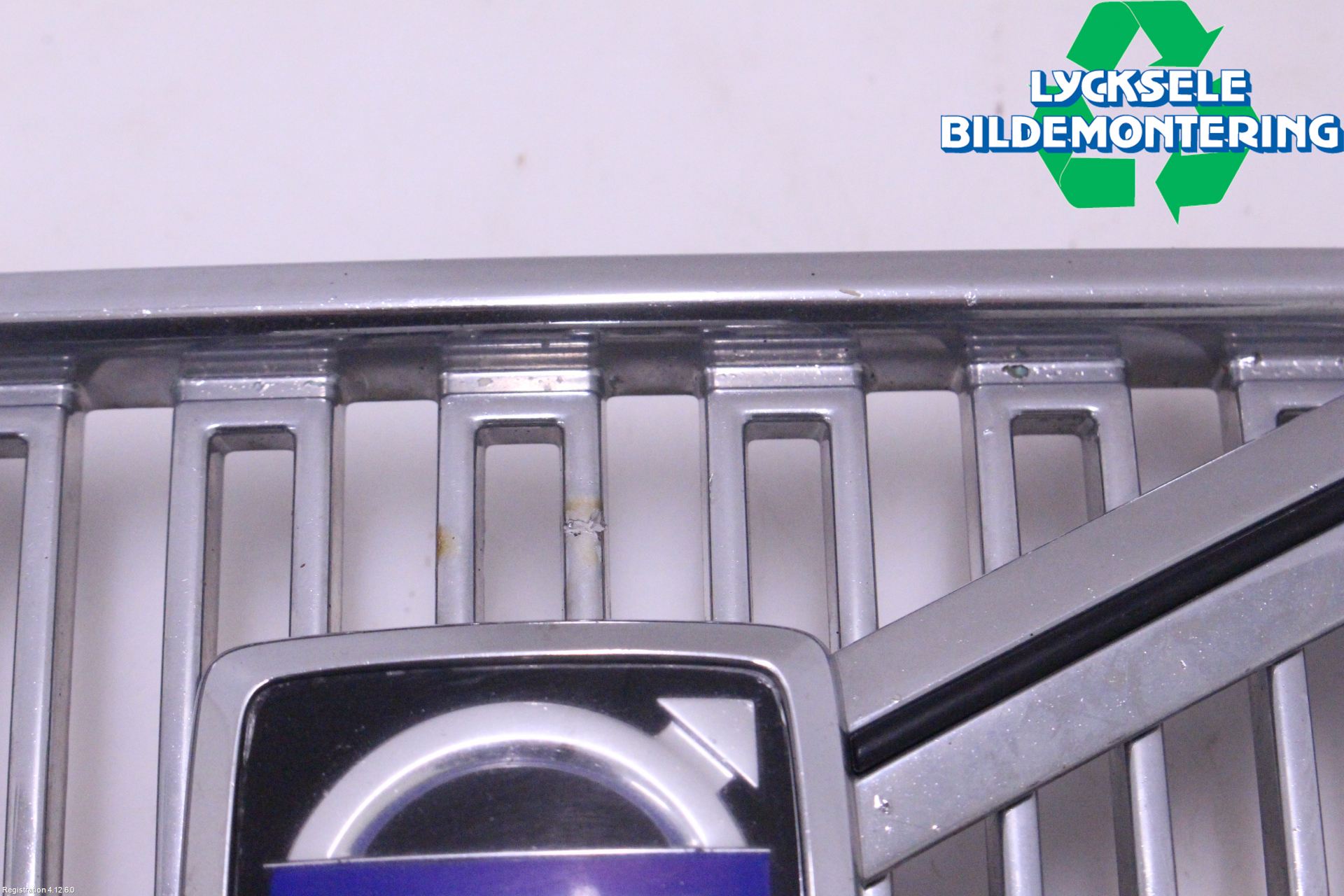 Volvo V70 05-08 Grill Komp