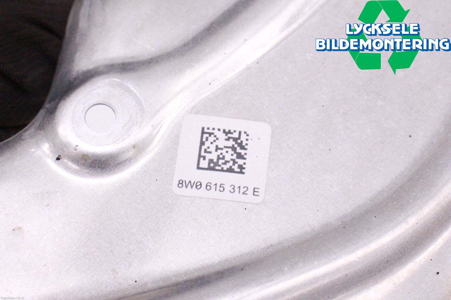 Audi A4/S4 B9 20- Bromssköld Fram