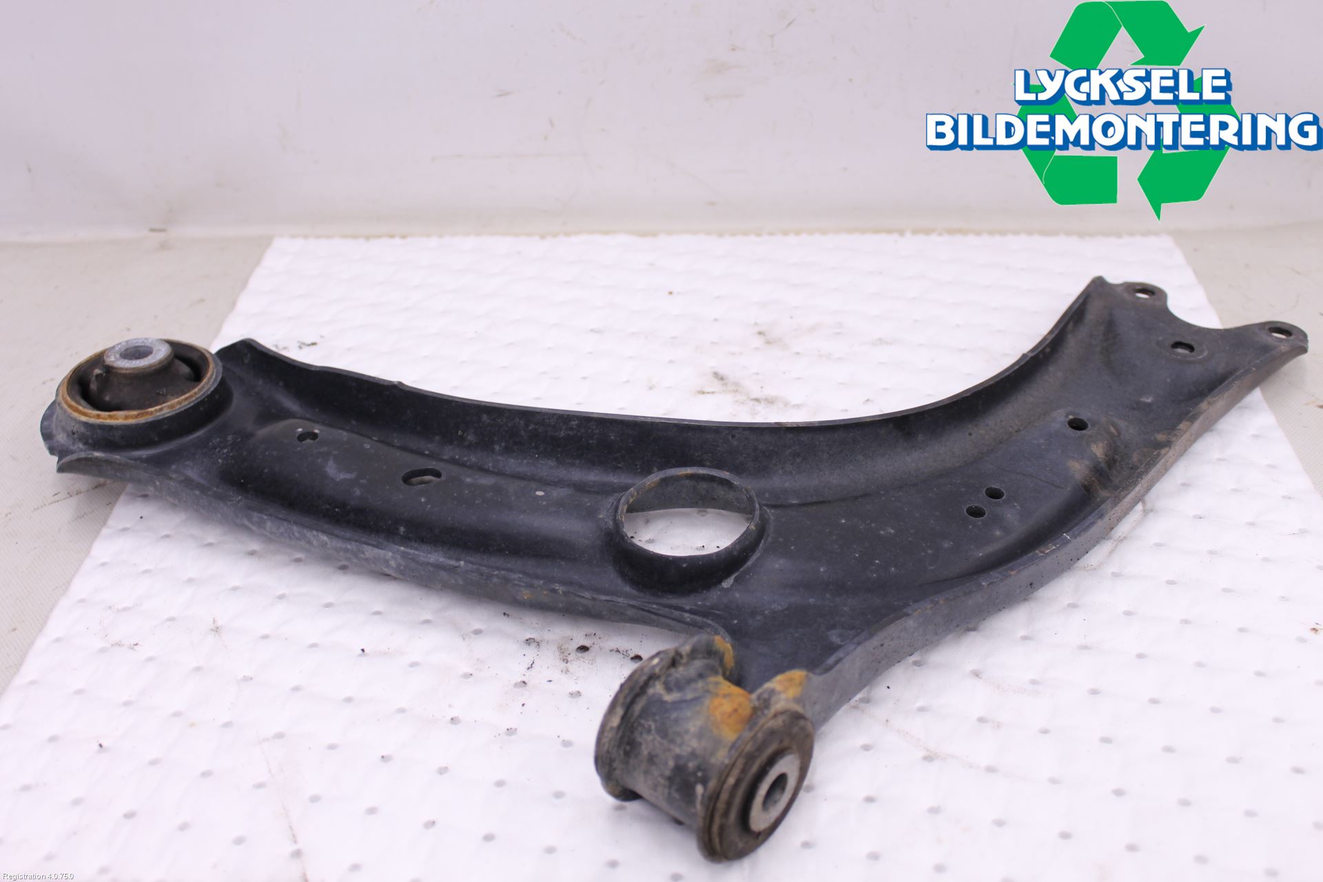 Volkswagen VW TIGUAN 16-24 Bärarm Fram Undre Hö