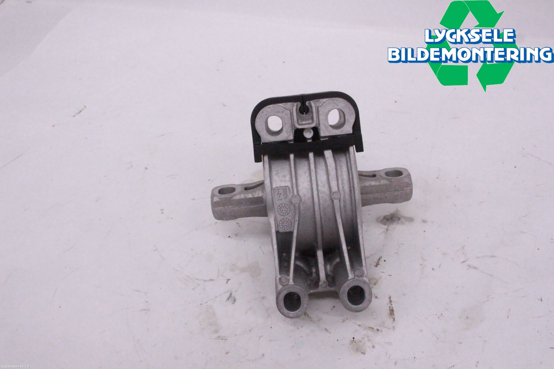 BMW 4/i4 G26 GRAN COUPÉ 21- Motorfäste