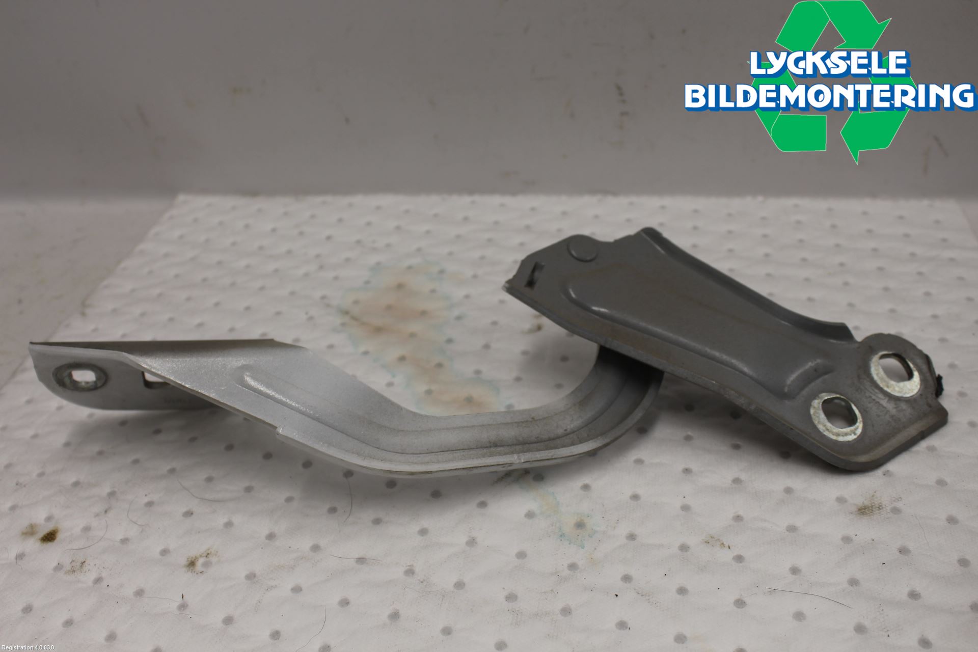 Ford FOCUS 11-14 Huvgångjärn