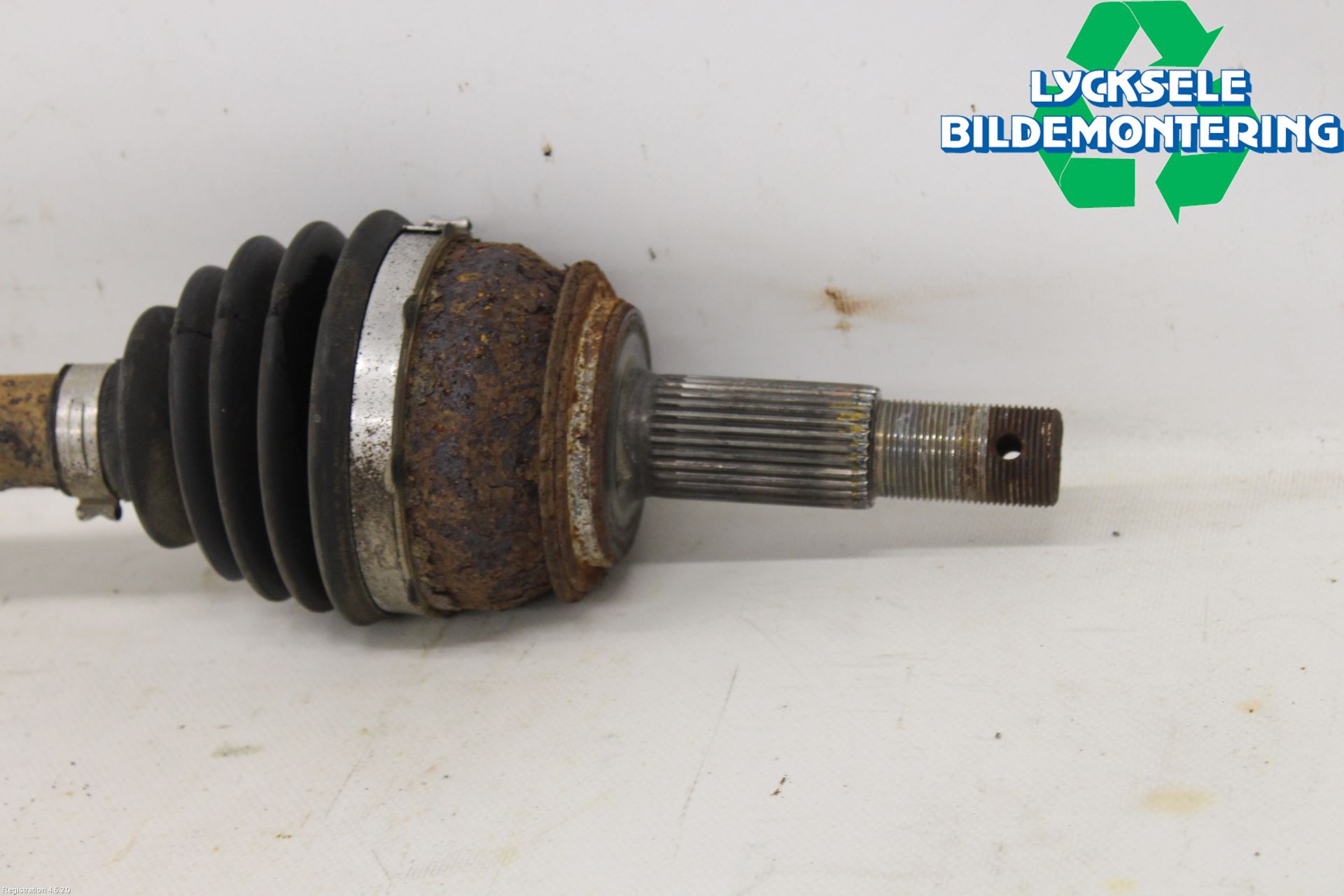 Nissan QASHQAI 14-17 Drivaxel Fram Höger