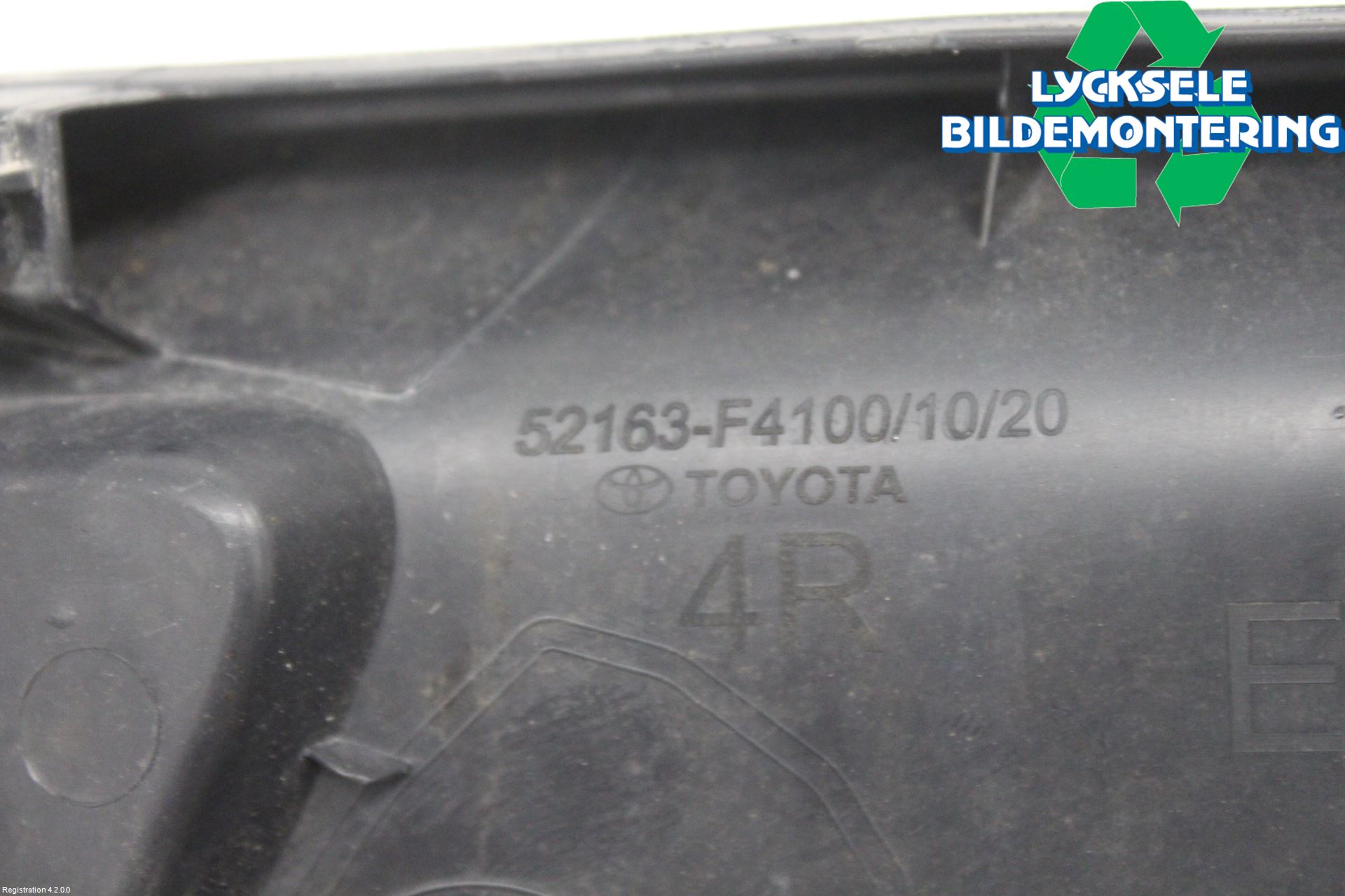 Toyota C-HR 16-23 Stötfångardel Bak Hö